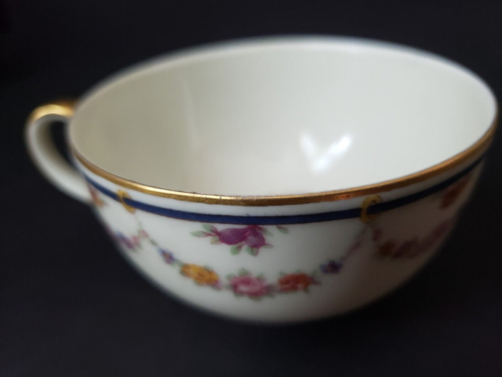 Haviland Limoges France Teacup Gold Trim Shamballe Fruit Rose Garland (lot 619)