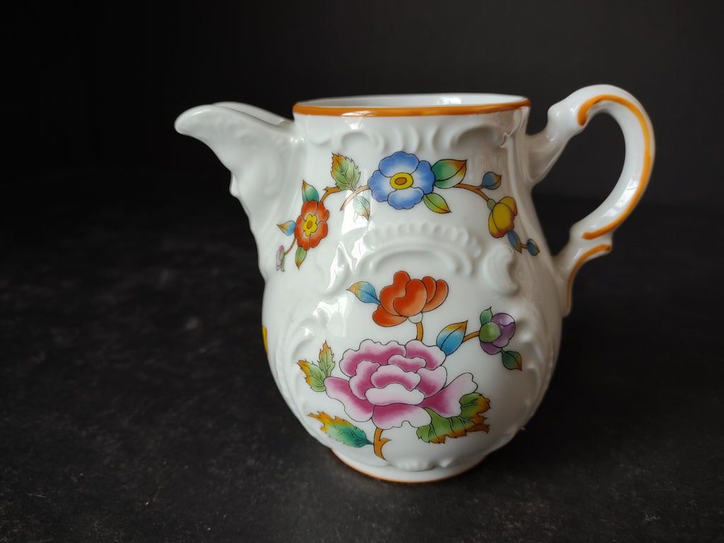 Vintage Spring Estee Lauder Chinoiserie Porcelain Creamer 3-1/2" (lot 3474)