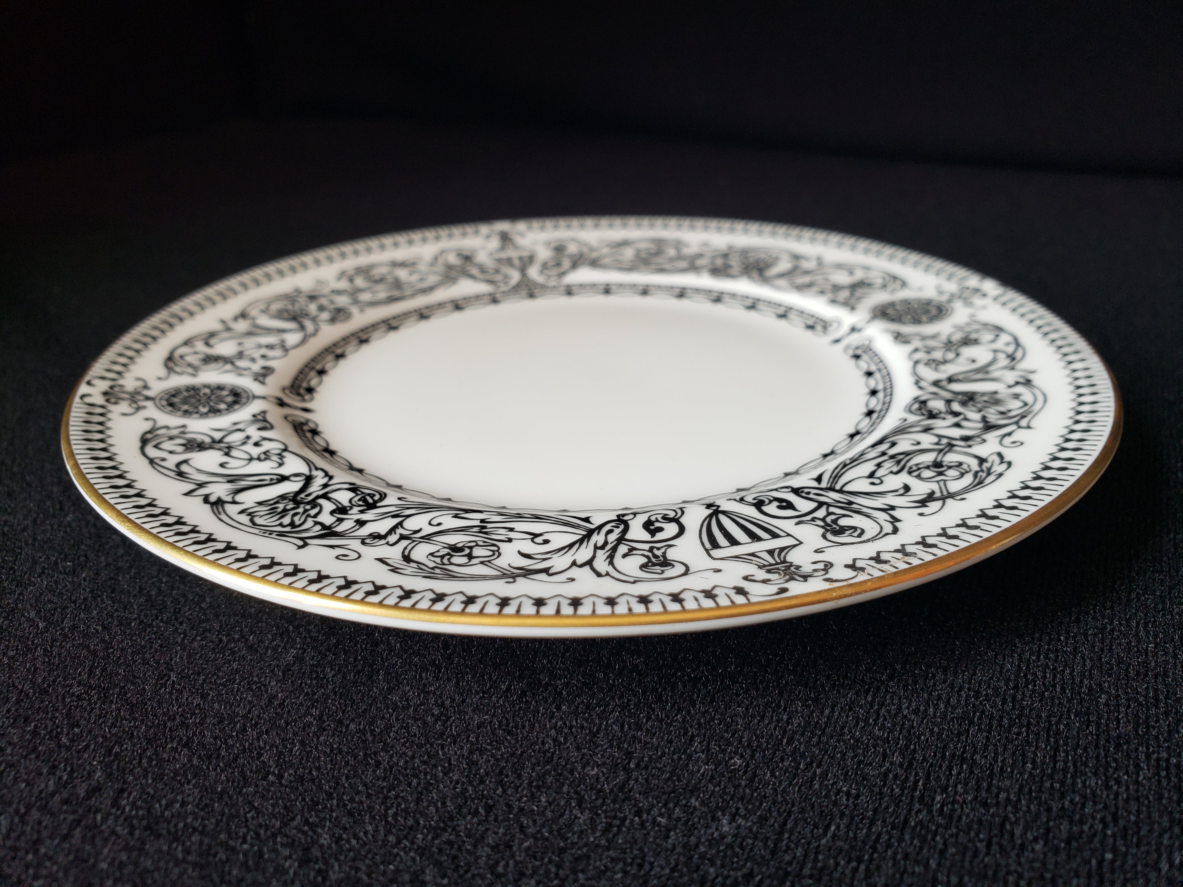 Vintage Royal Worcester Padua Dessert or Bread Plate 6-1/4" (lot 2053)