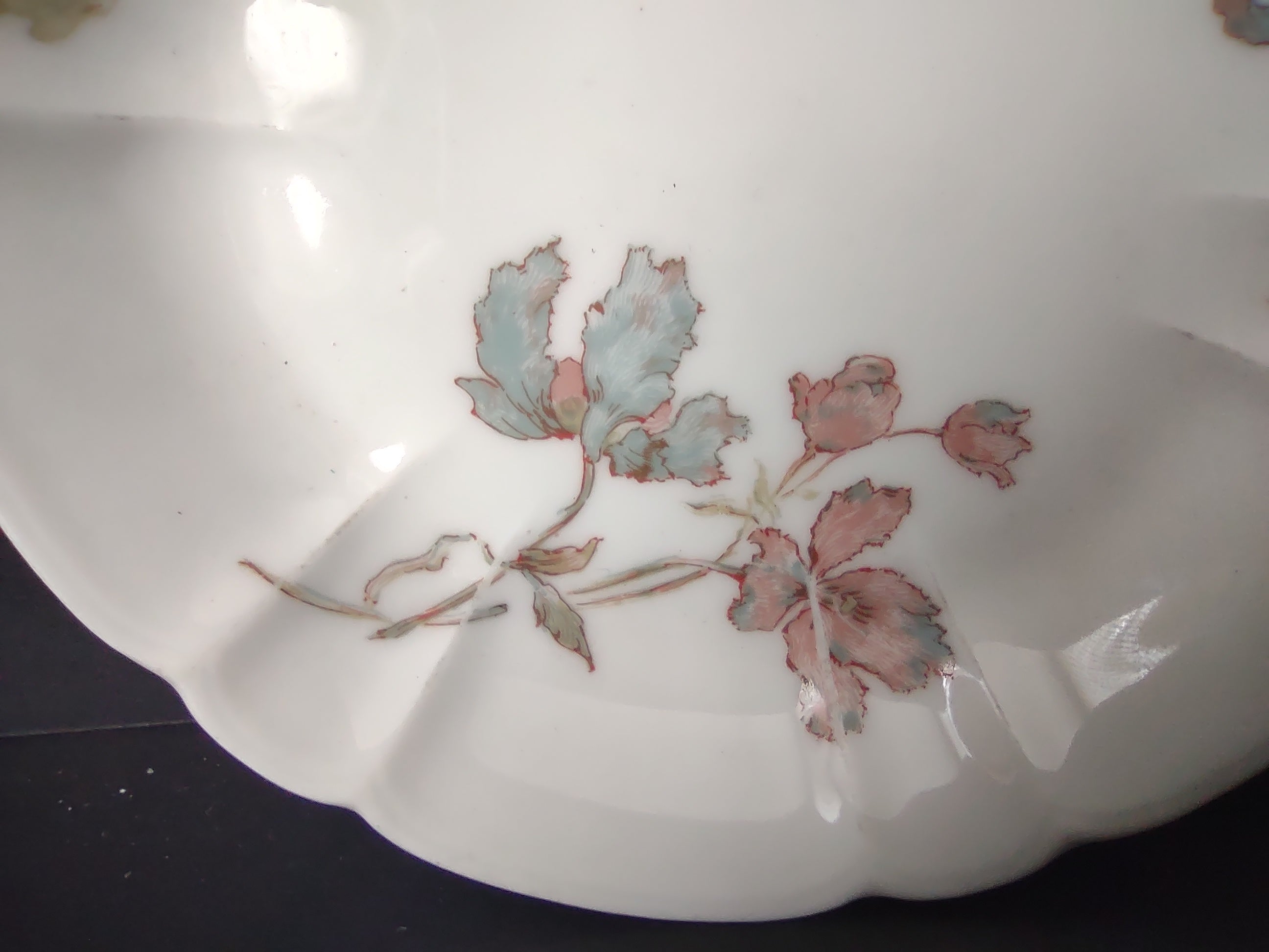 Antique 1889 Haviland Limoges Blue Red Flower Small Bowl (lot 951)