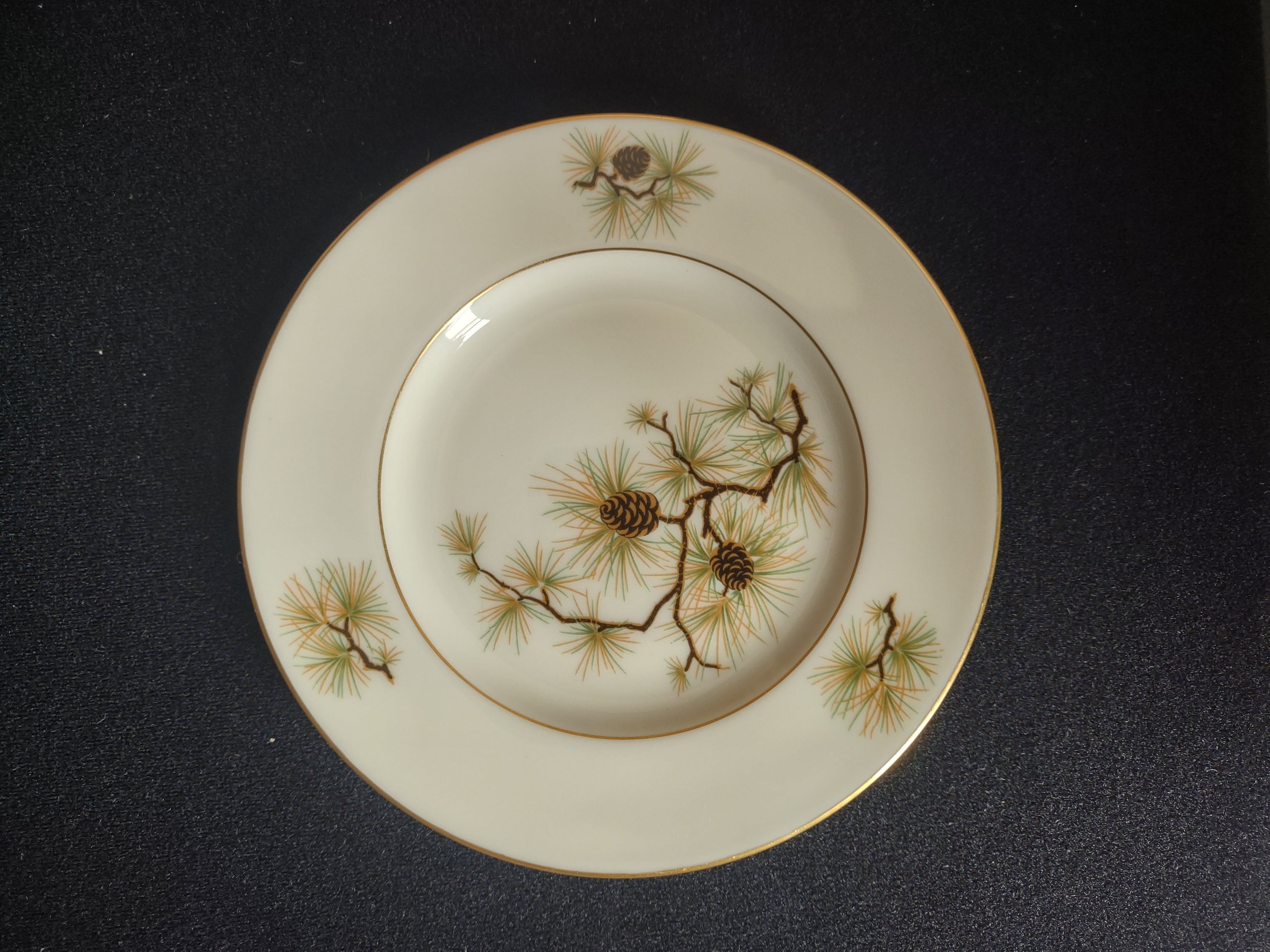 Vintage Lenox Pine W-331 Dessert or Bread Plate 6-1/4" (lot 1866)