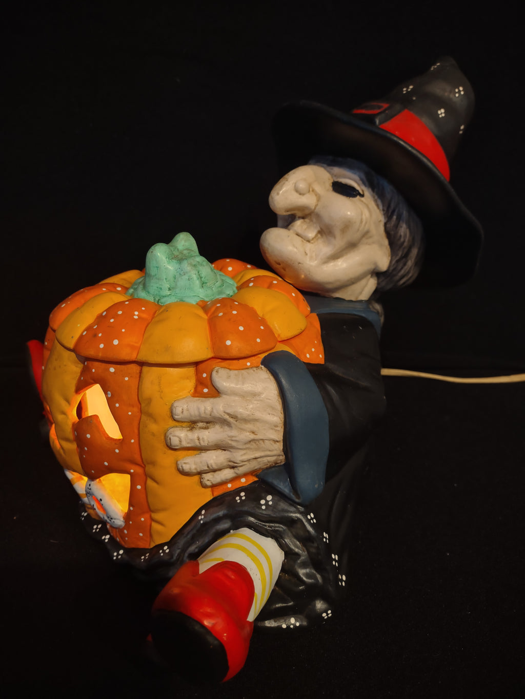 Vintage Halloween Nowell's Mold Witch with Jack-o-Lantern Pumpkin (lot 2545j)