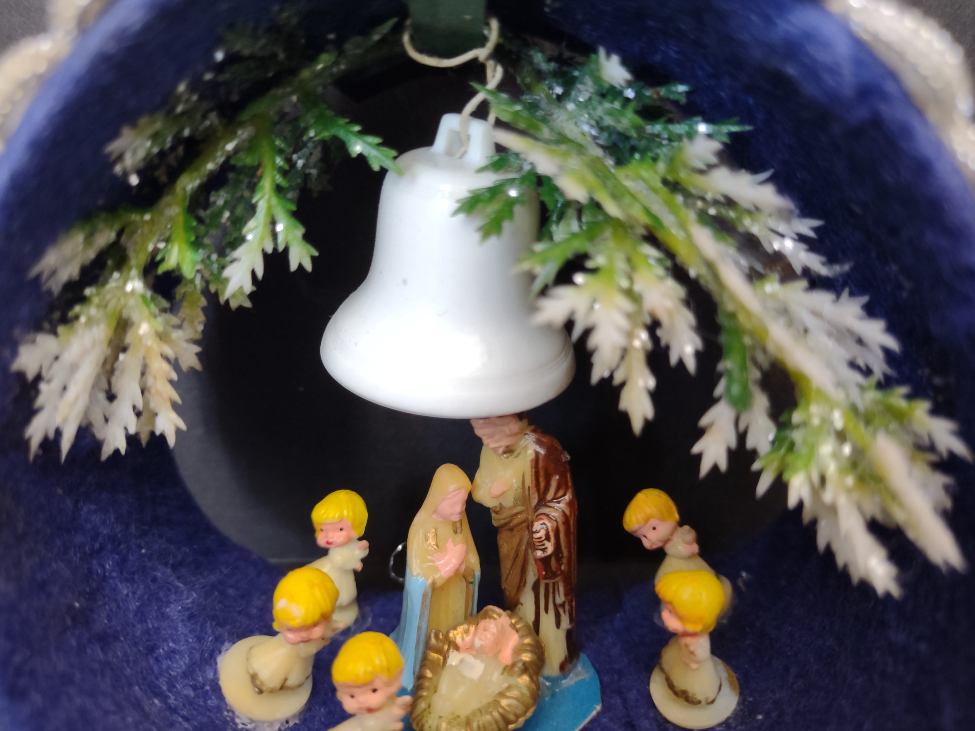 Very Vintage Christmas Handmade Ornament Nativity Scene Bell (lot 3166)