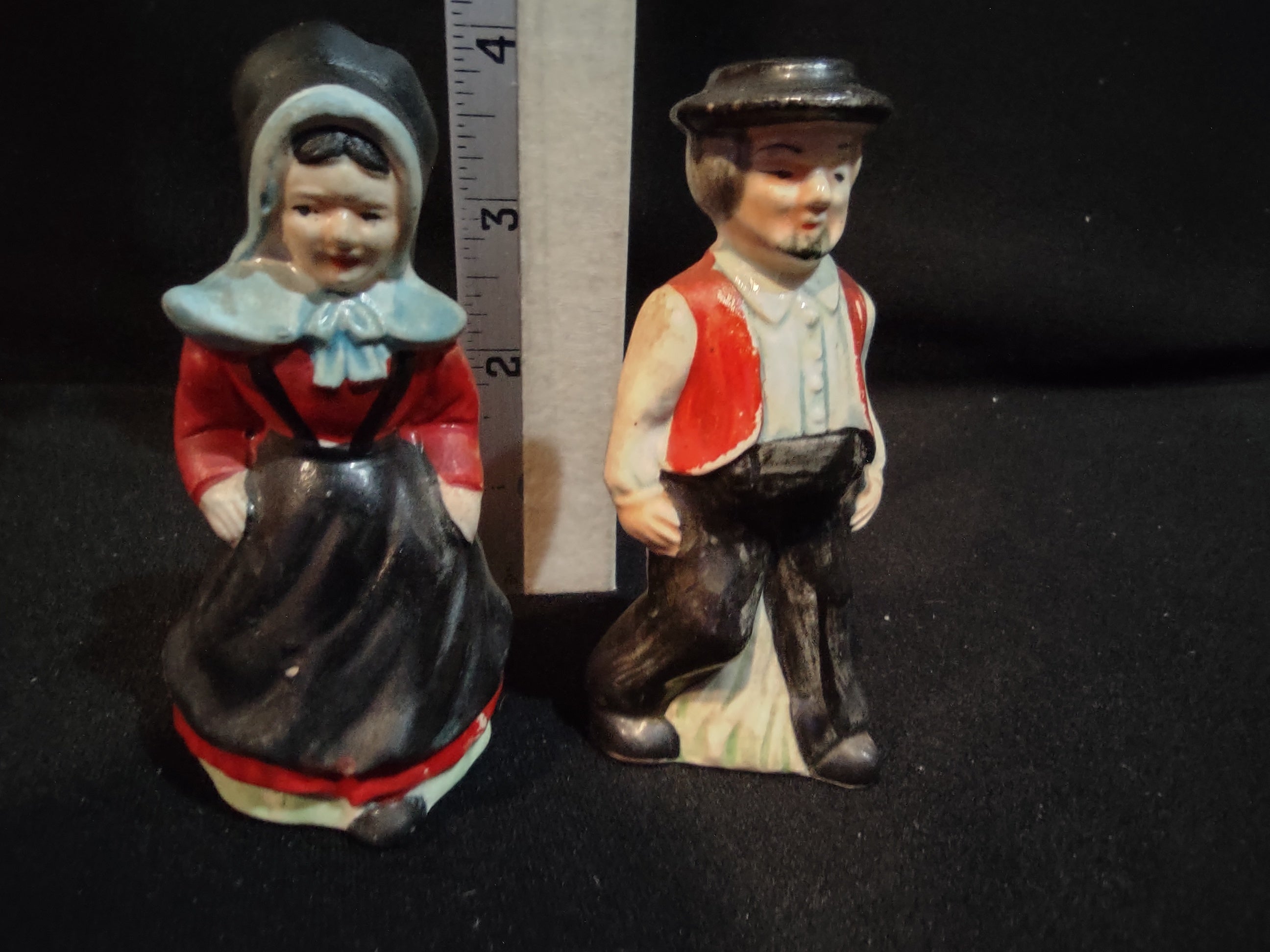 Vintage Pilgrim Ceramic Salt and Pepper Shaker Japan (lot 5375)