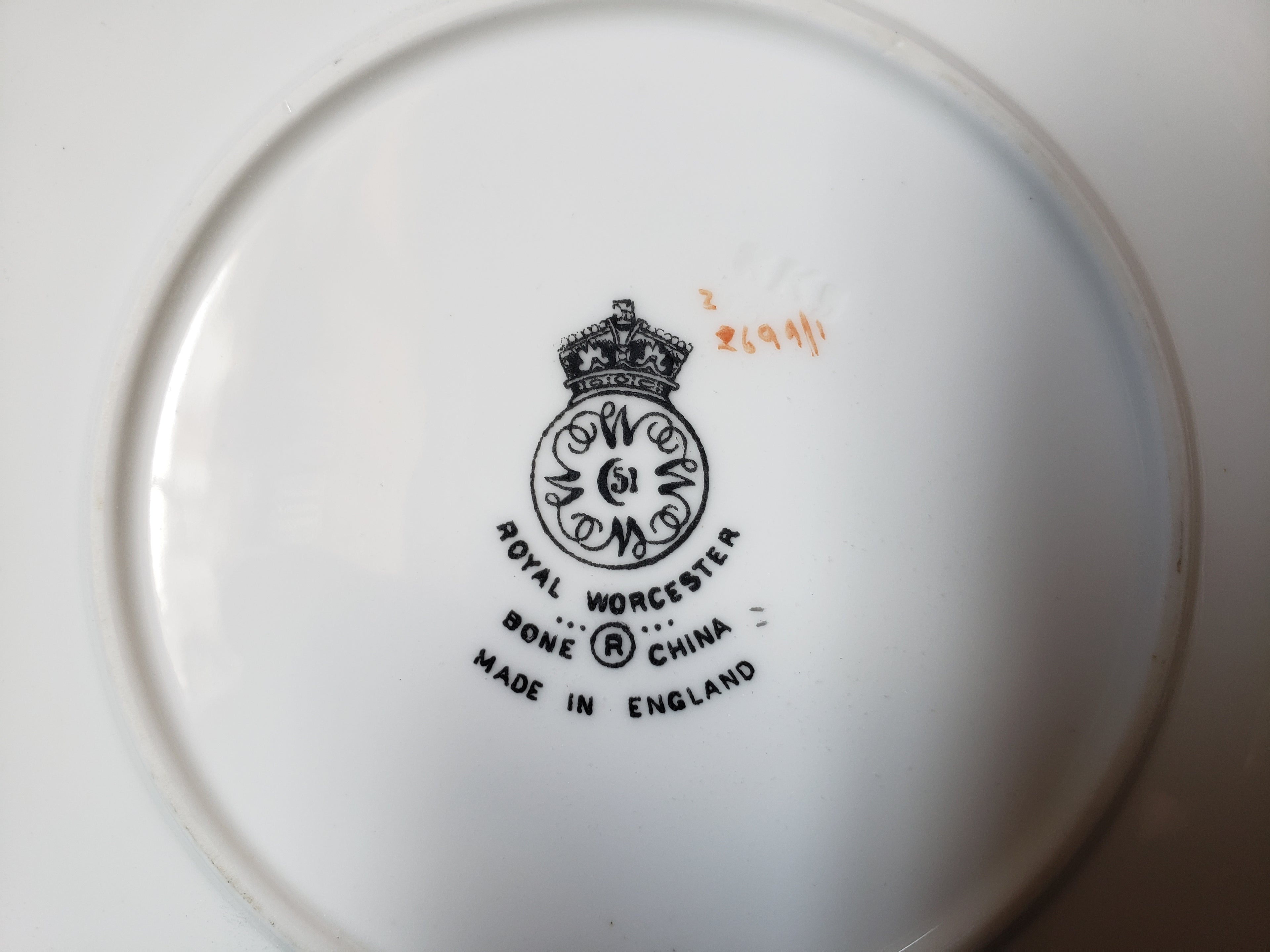 Vintage Royal Worcester White Silver Trim Bread or Dessert Plate 6" (lot 2111)