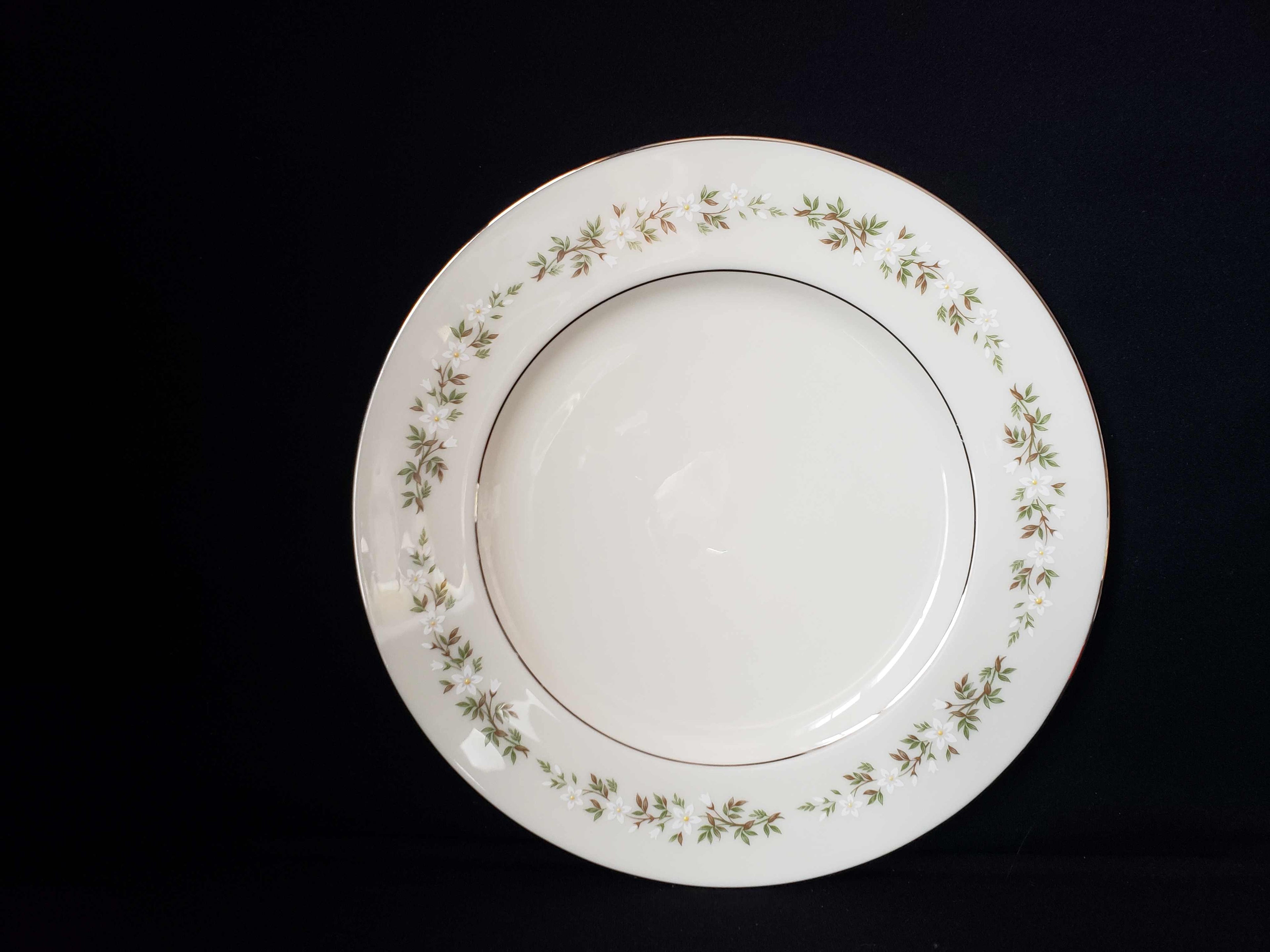Vintage Lenox Brookdale Dinner Plate 10-1/2" (lot 1916)