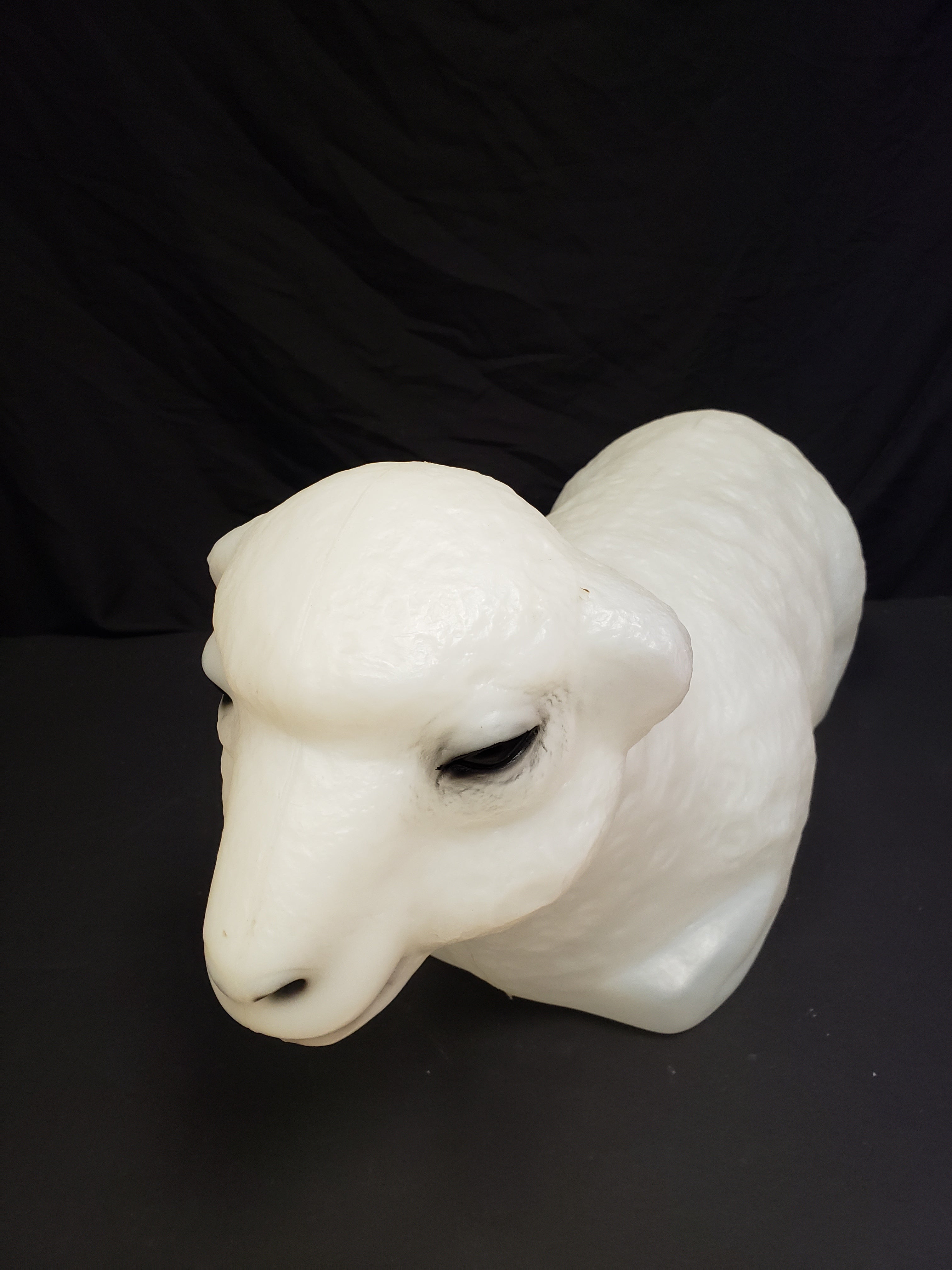 Vintage Christmas Outdoor White Lamb Blow Mold 26" long (lot 2260)
