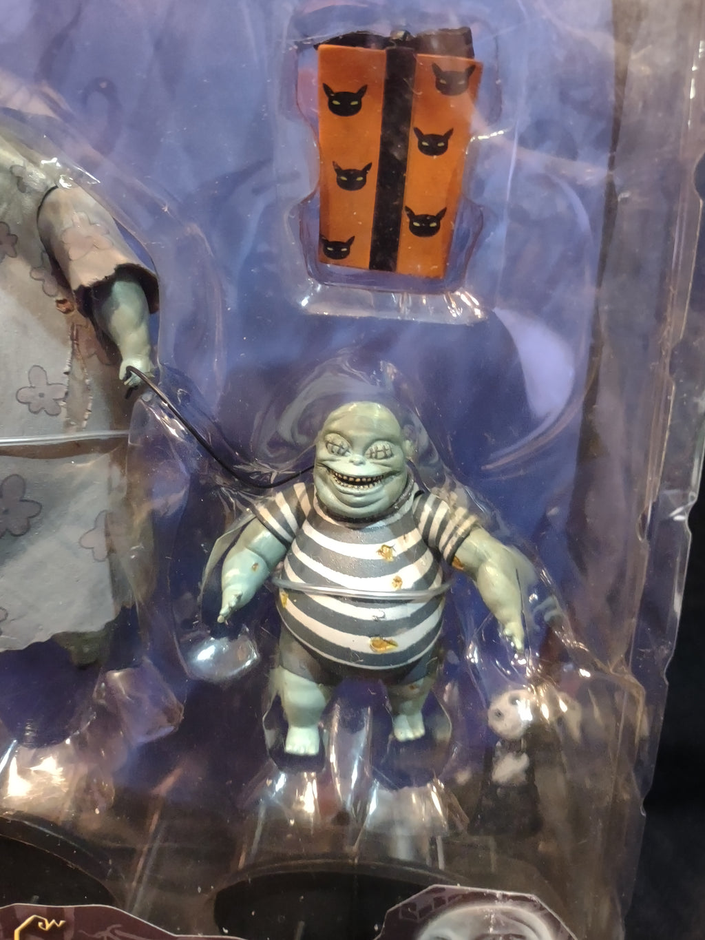 The Nightmare Before Christmas Corpse Family Leash Present Series 6 (lot 4583)