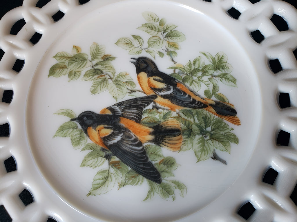 Vintage Kemple Birds Motif Milk Glass Wall Plate (lot 2190)