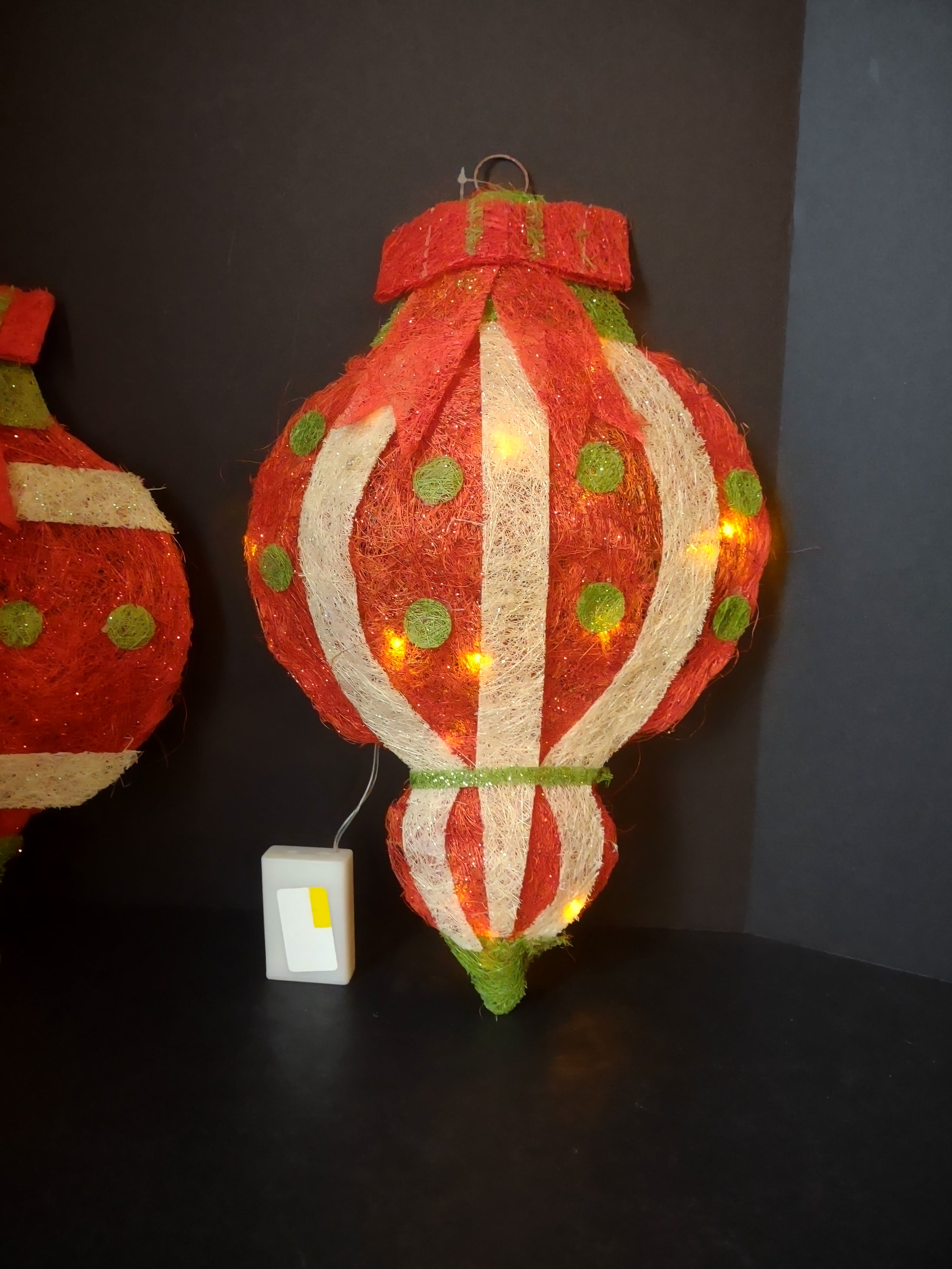 Christmas Light Up Battery Operated Blinking Ornament Wall Decor 16" (lot 1385)