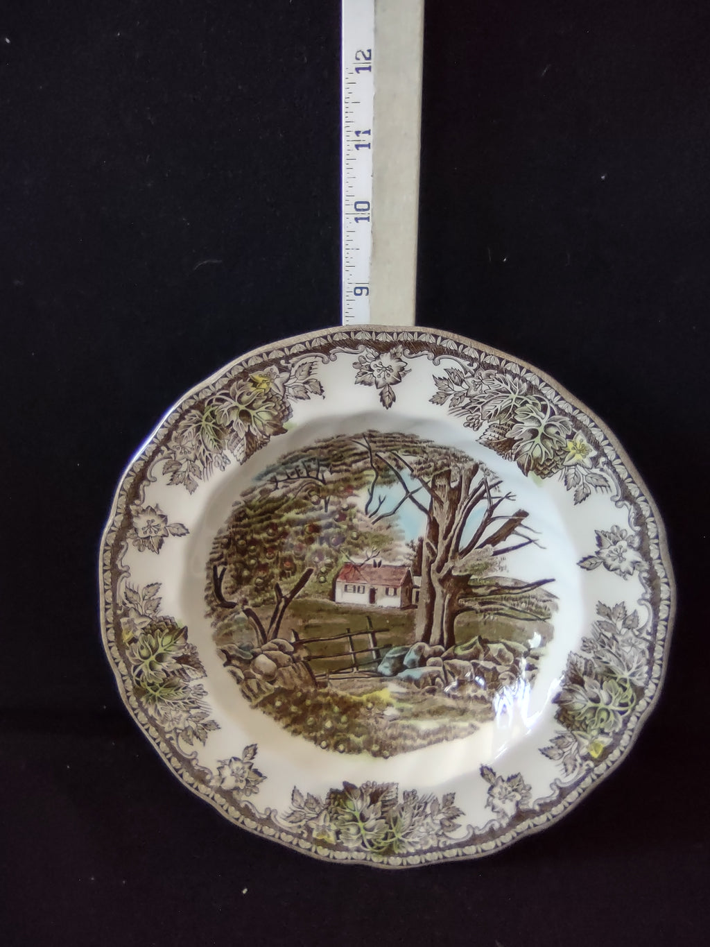 Vintage Johnson Bros Rim Soup Bowl Ironstone The Friendly Village x 6 (Lot 5532)