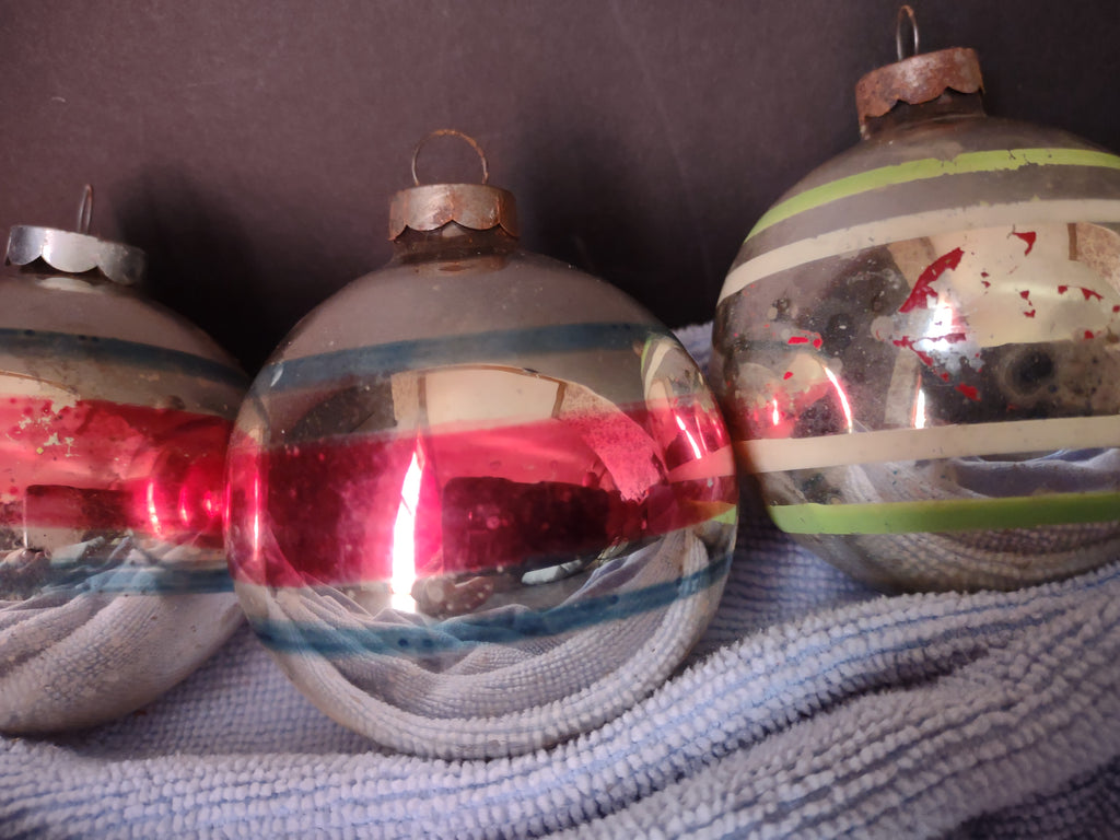 Vintage Christmas Ball Ornaments Shiny Brite x 4 IMPERFECT 3" Silvered (lot 3446