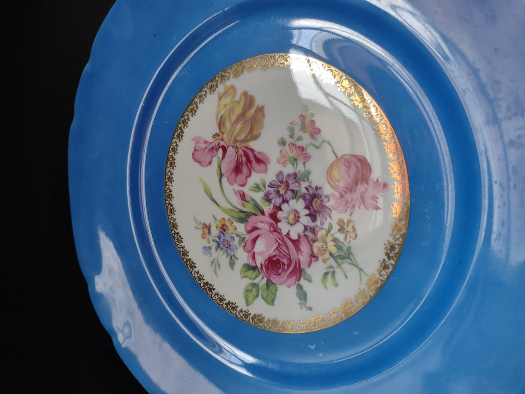 Vintage Czechoslovakia Victoria Blue Cobalt Dinner Plate Iris (lot 5645)