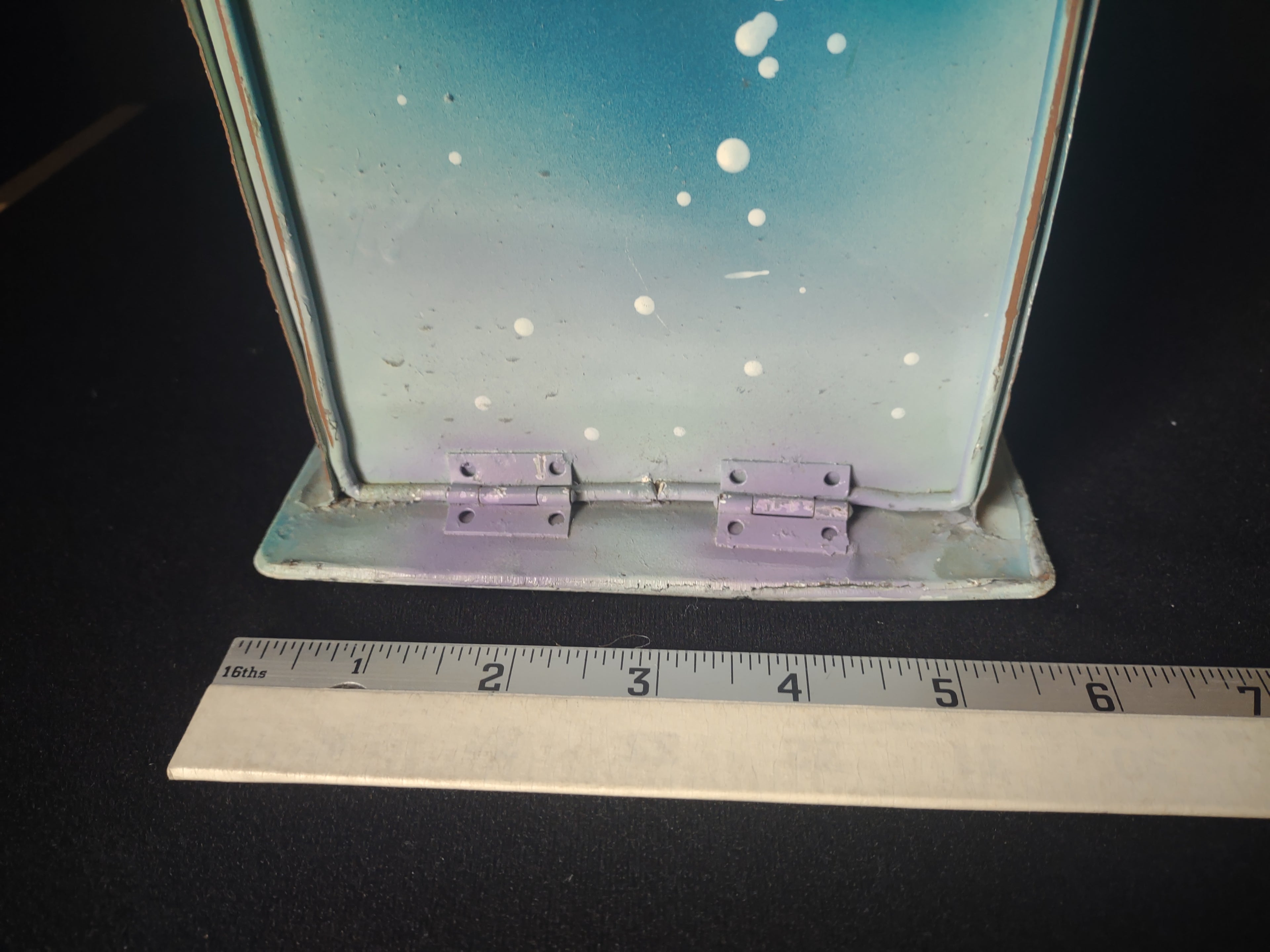 Christmas Winter Metal Mail Box (lot 1591)