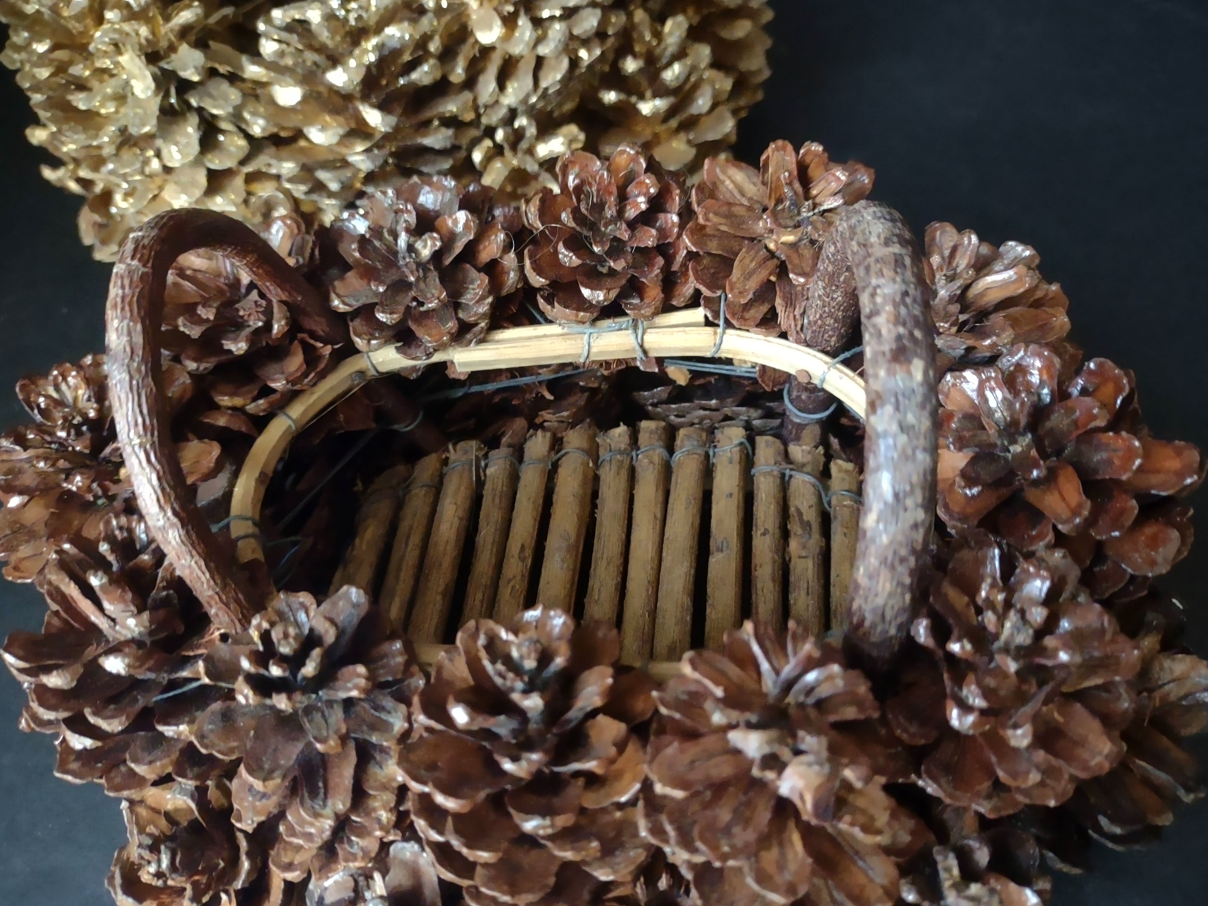 Vintage Christmas Golden Primitive Rustic Pinecone Basket x 2 (lot 1183)