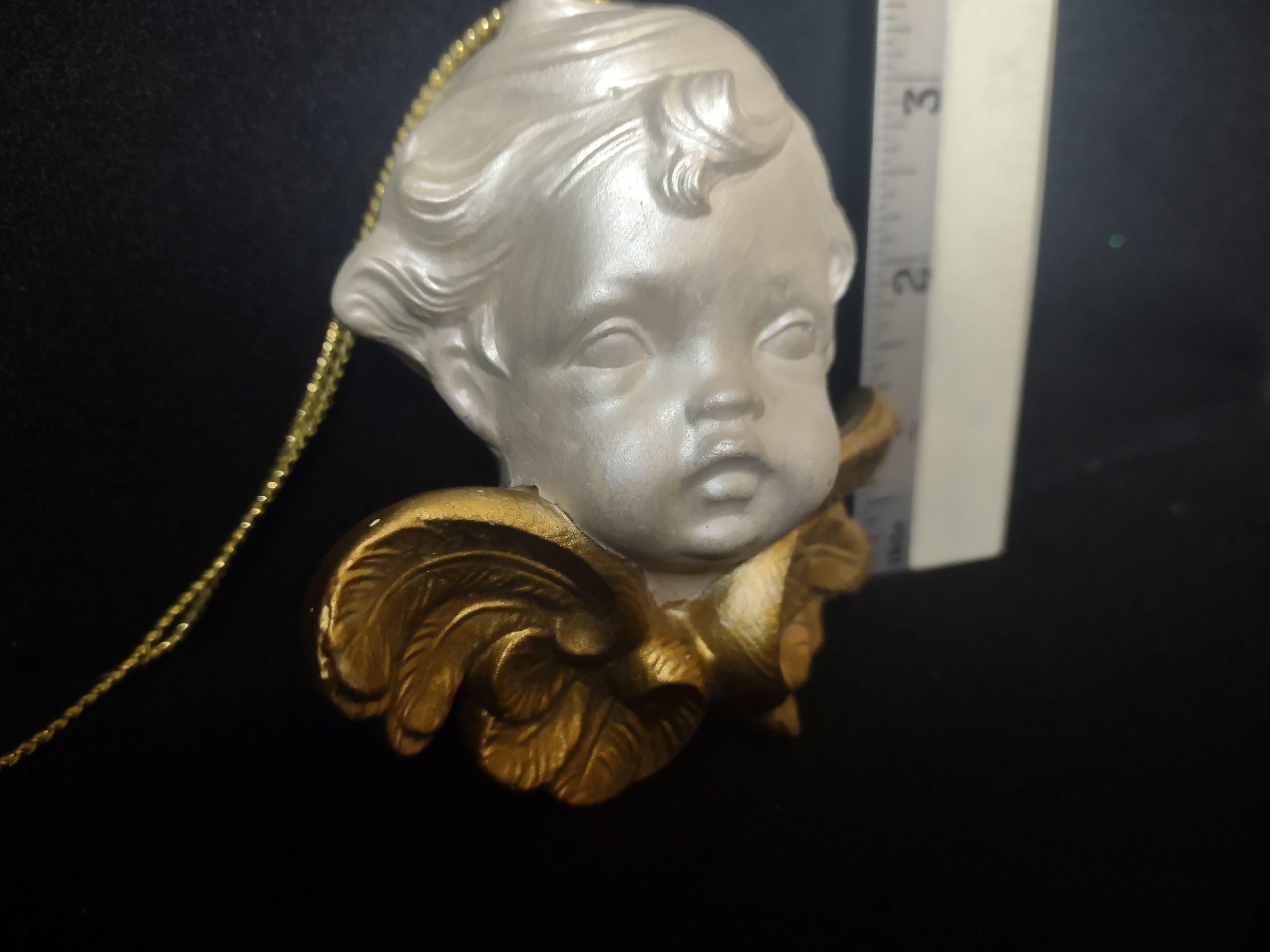 Scioto 1987 Vintage Cherub Ceramic Christmas Ornament (lot 1616)