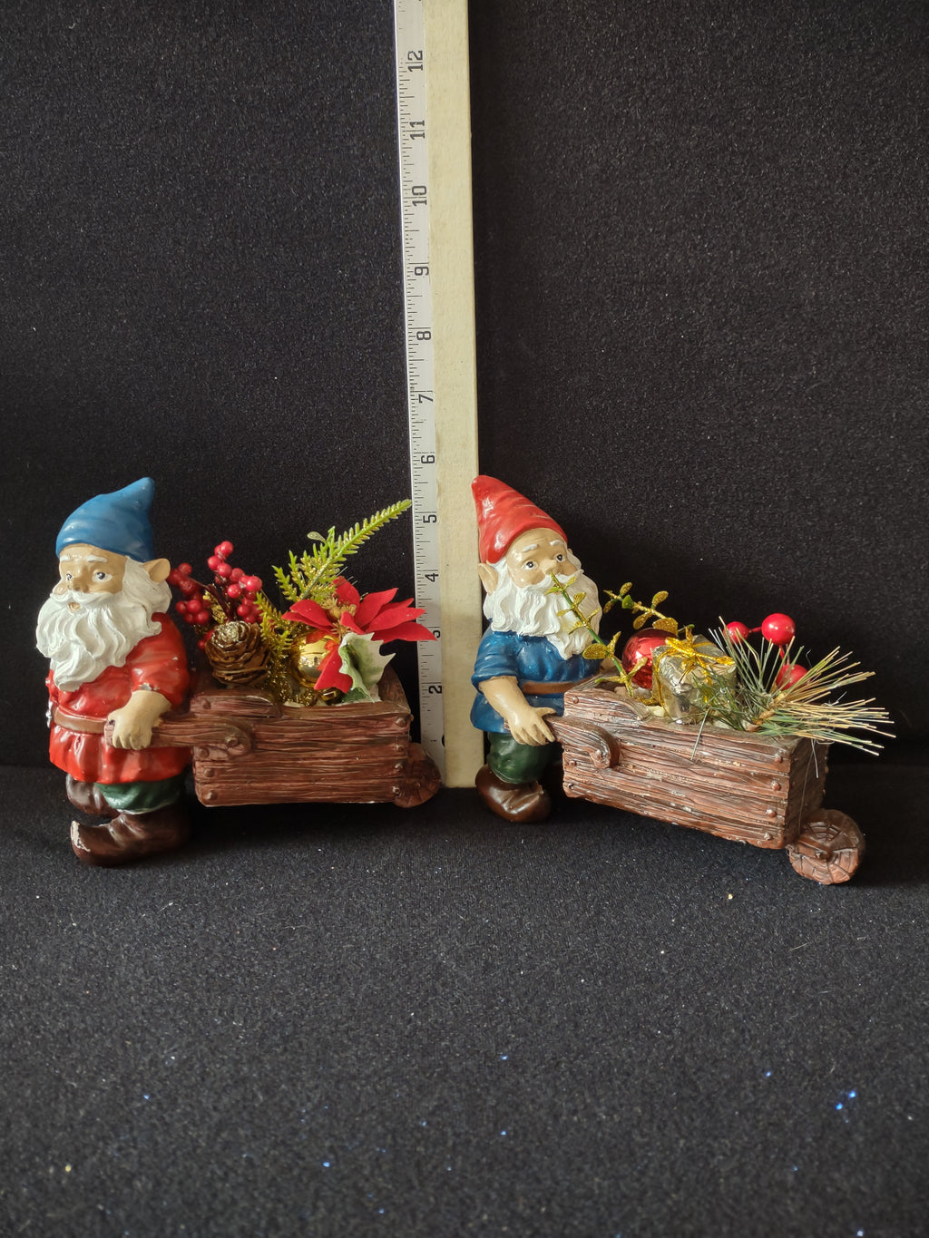 Vintage 5" Christmas Gnomes Wheelbarrow Poinsettia Berries (Lot 4767)