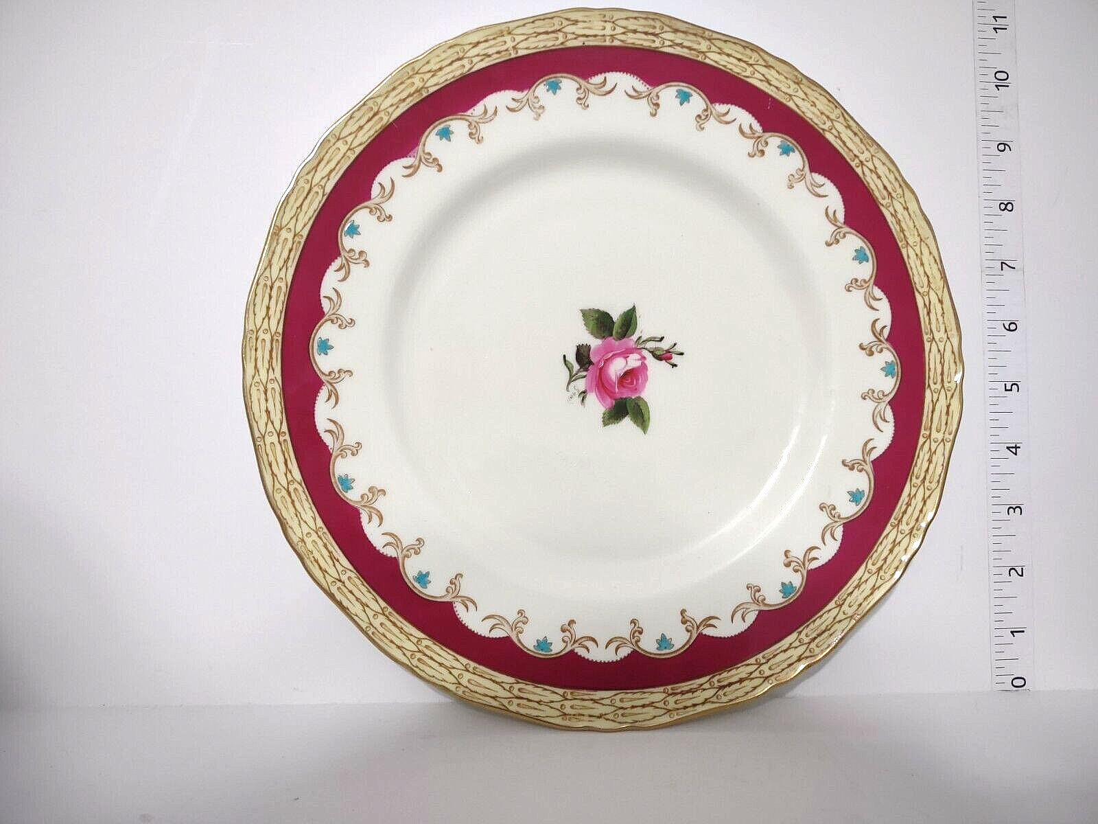 092 Vintage Royal Worcester KILDARE England Dinner Plate Red Rose 10-3/4"