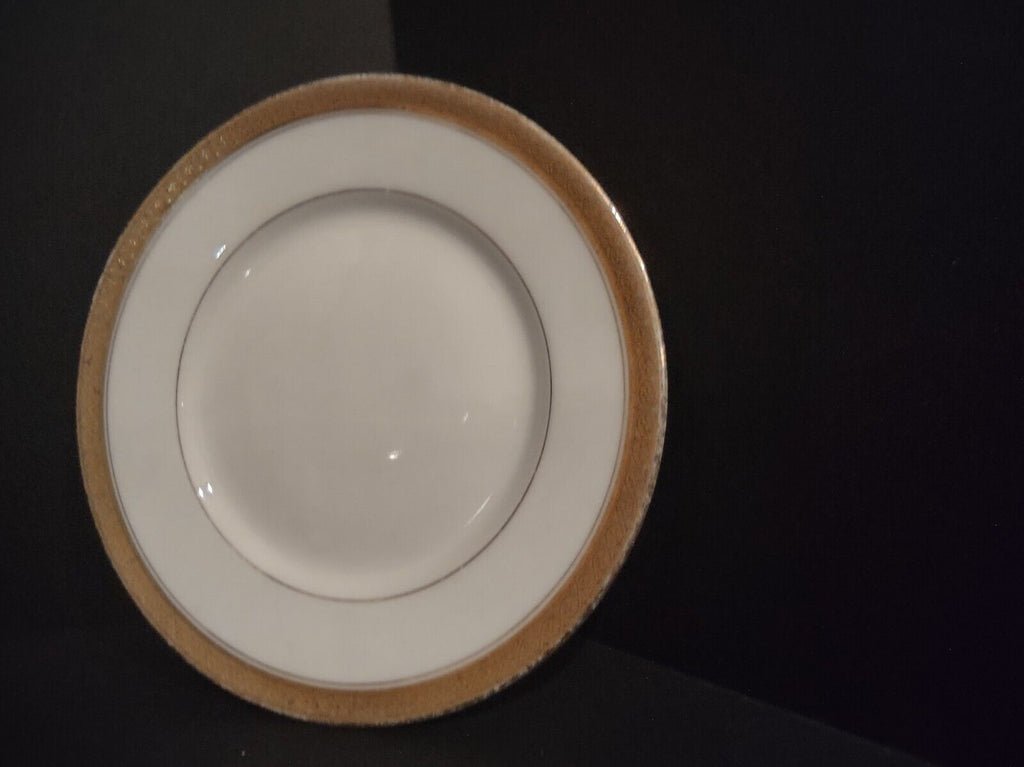 Wm Guerin France Limoges Bread/Butter Plate 6-1/4" Gold Trim (lot 685)