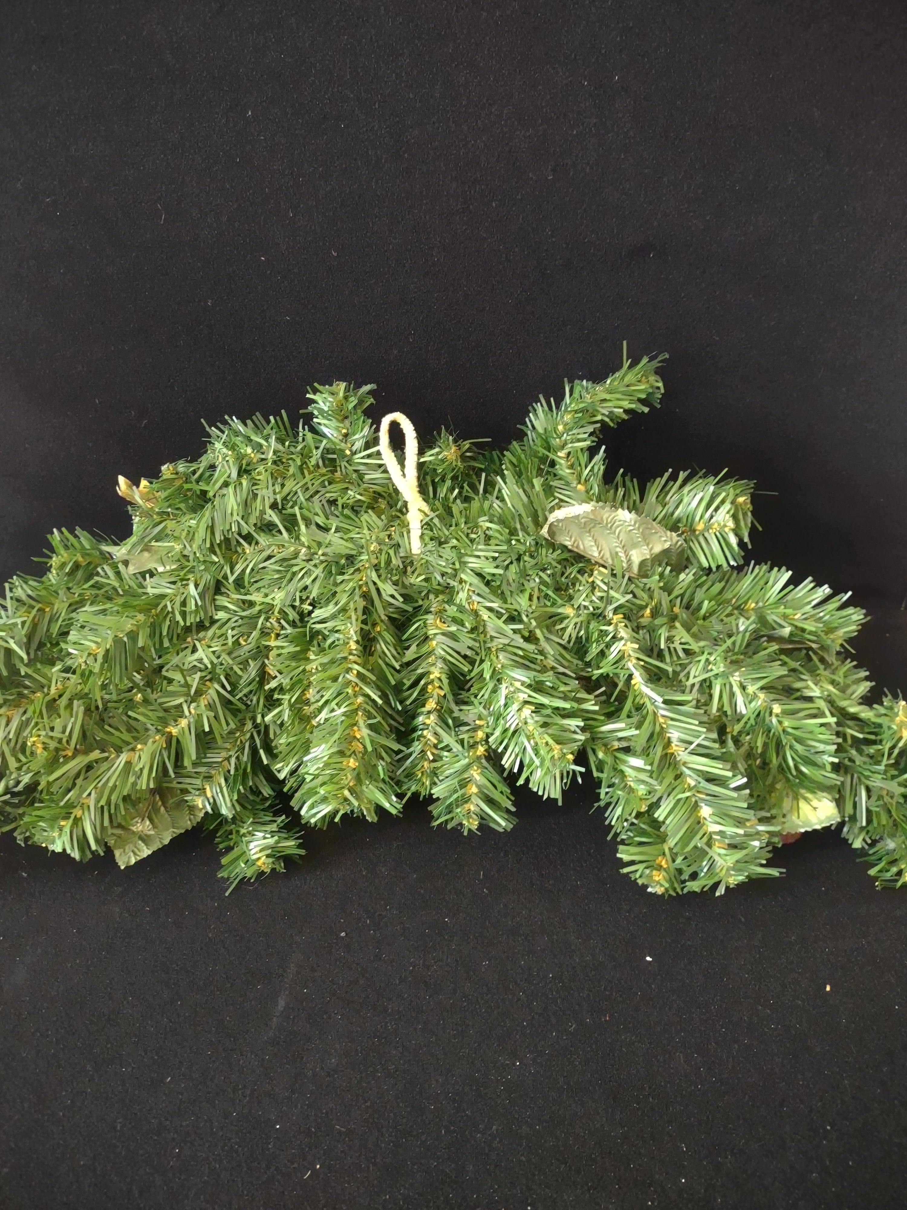 Vintage Christmas Floral Rose Magnolia Pine Swag (Lot 3479)