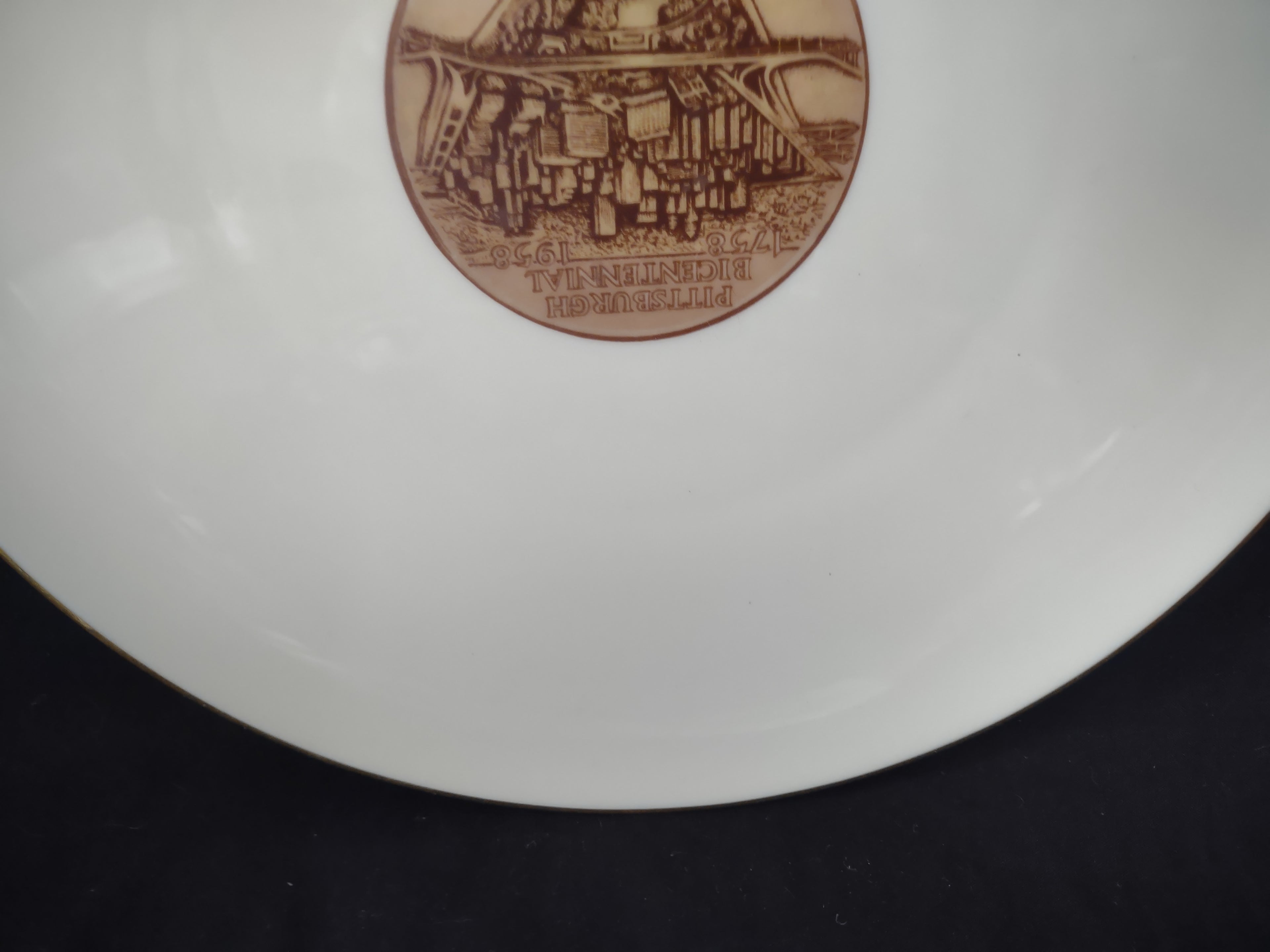 Vintage Lenox C-567 Limited Edition Pittsburgh Bicentennial Plate (lot 2002)