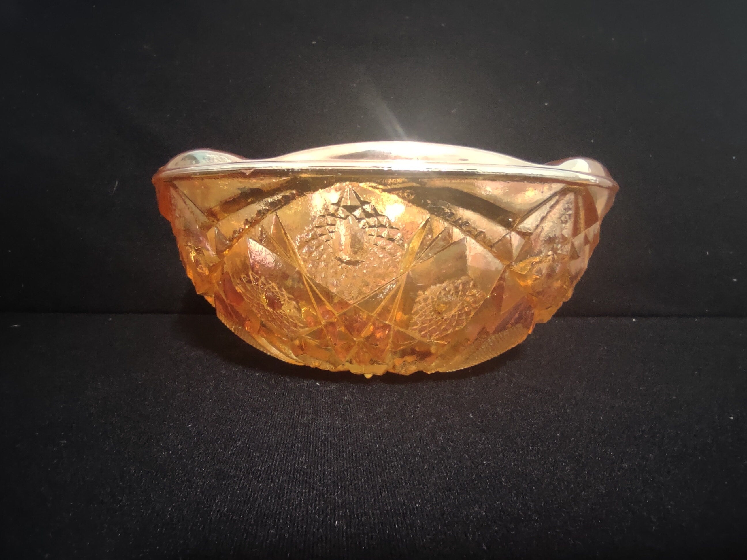 Vintage Collectible Carnival Glass Orange Marigold Bowl 8" (lot 138)