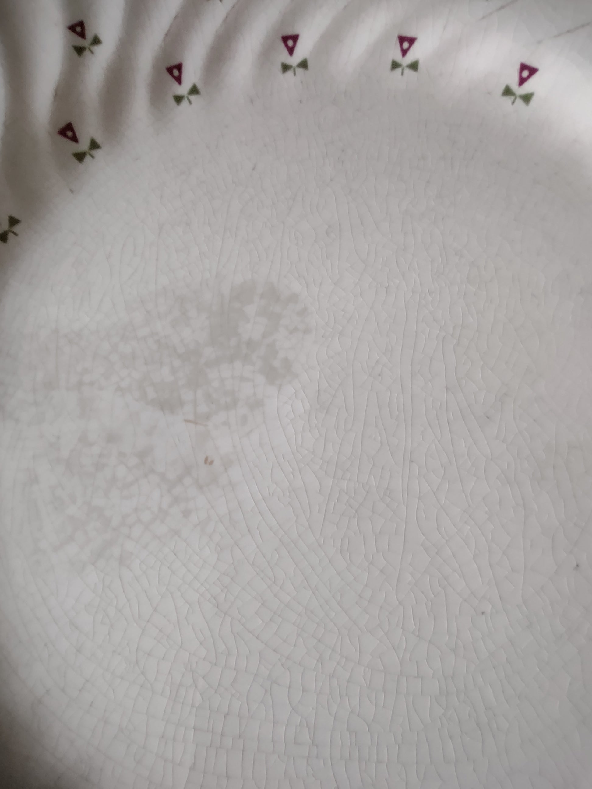 Vintage Laura Ashley Johnson Brothers 10" Dinner Plate Thistle (Lot 5566)