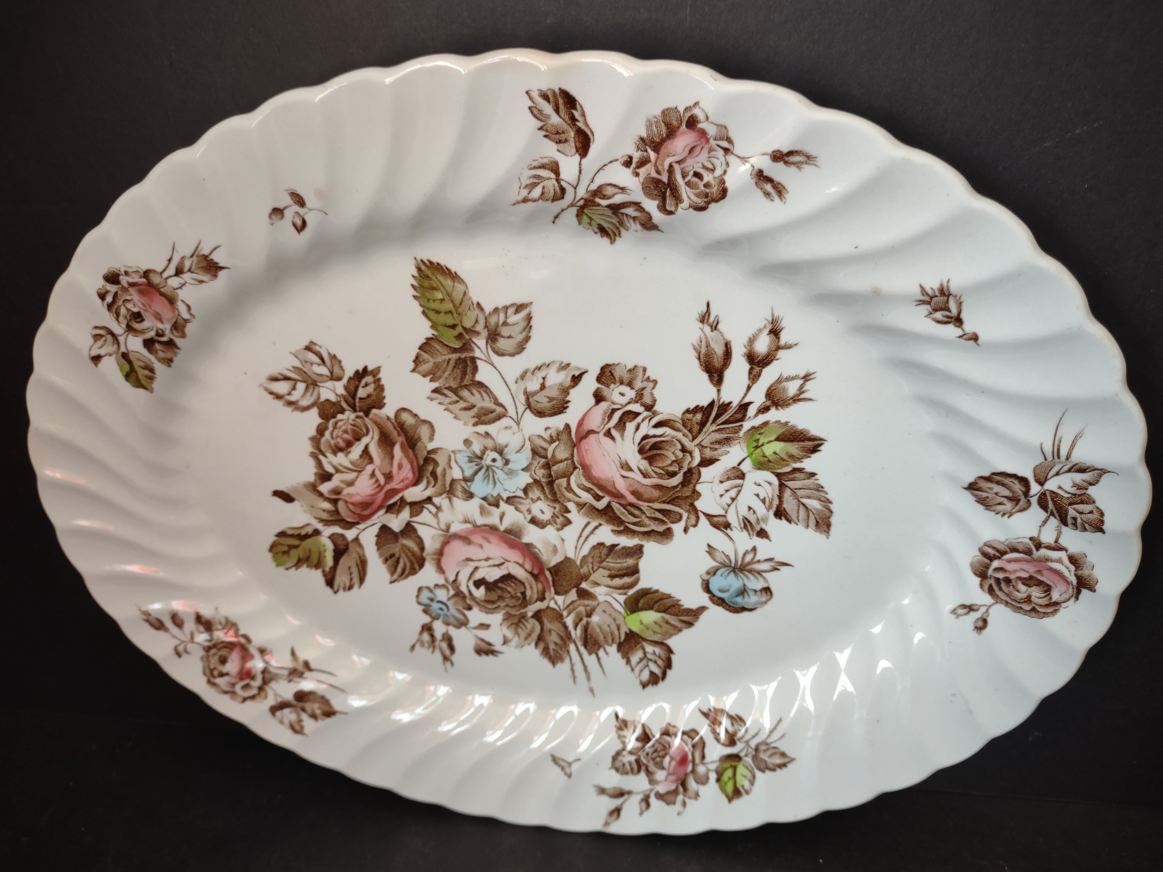 Johnson Brothers Staffordshire Bouquet Serving Platter 12" x 9-1/2" (lot 5596)
