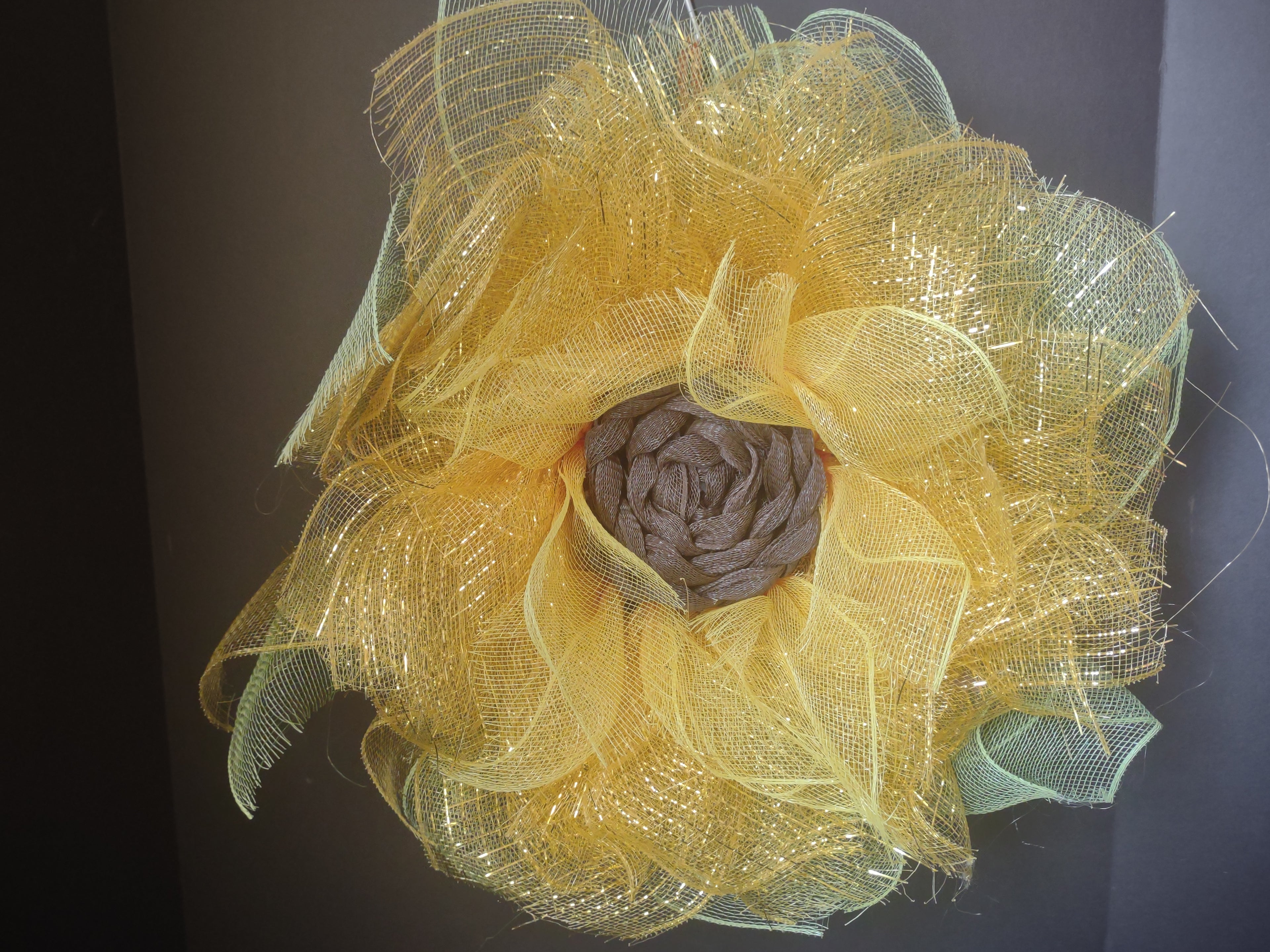 Handmade Spring Summer Sunflower Wreath Mesh Ribbon Yellow 18" (lot 1479)