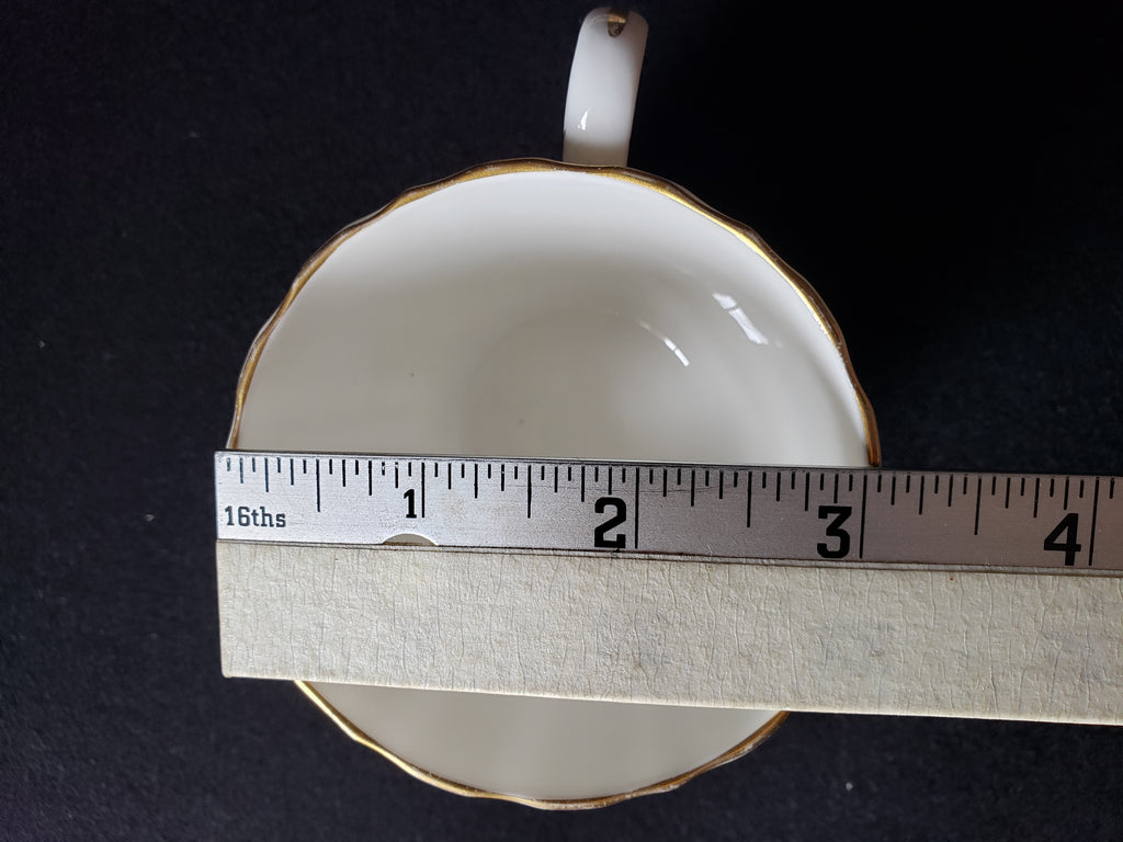 Vintage Royal Worcester Delecta Tea Cup (lot 2101)