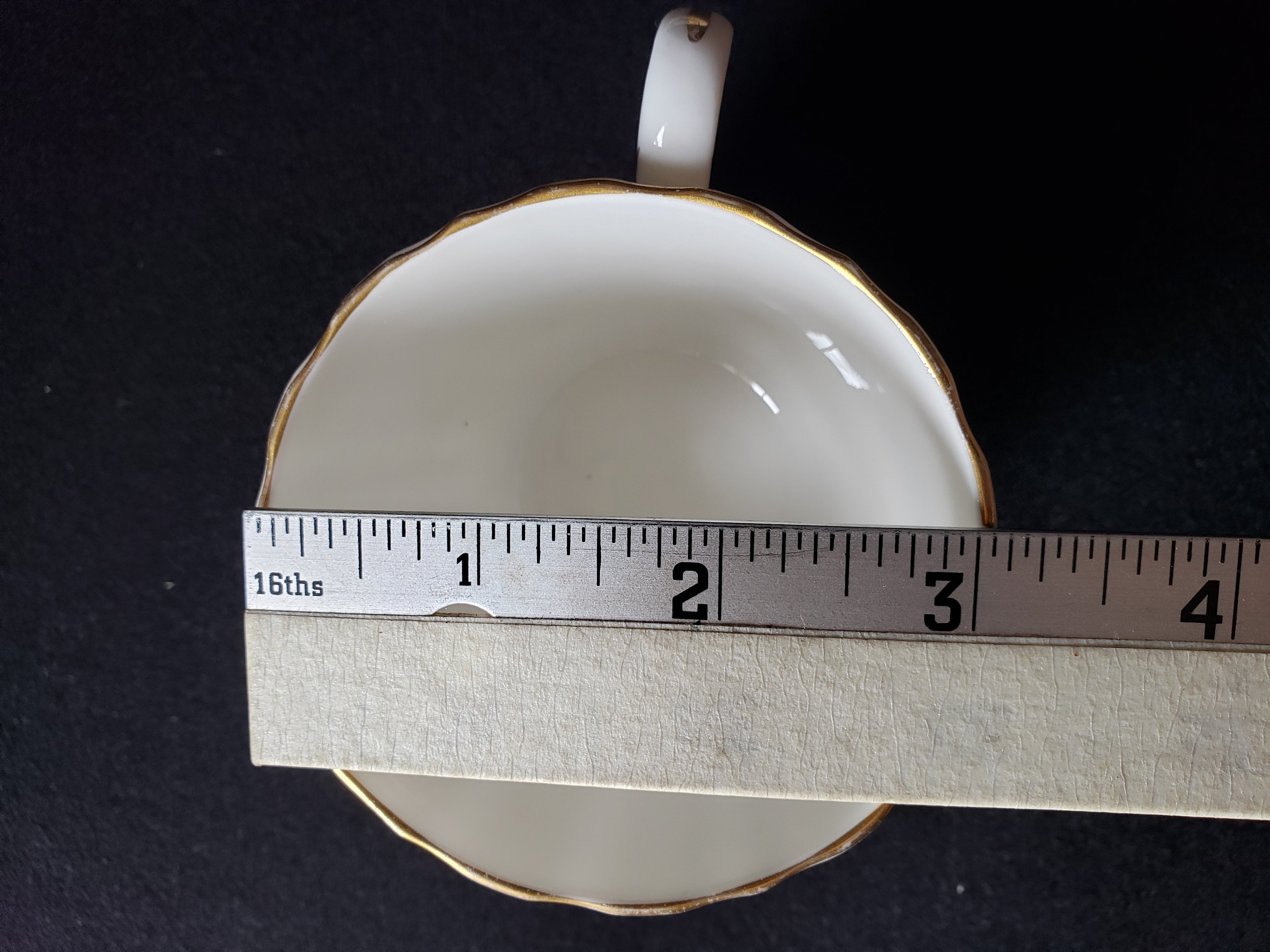 Vintage Royal Worcester Delecta Tea Cup (lot 2101)