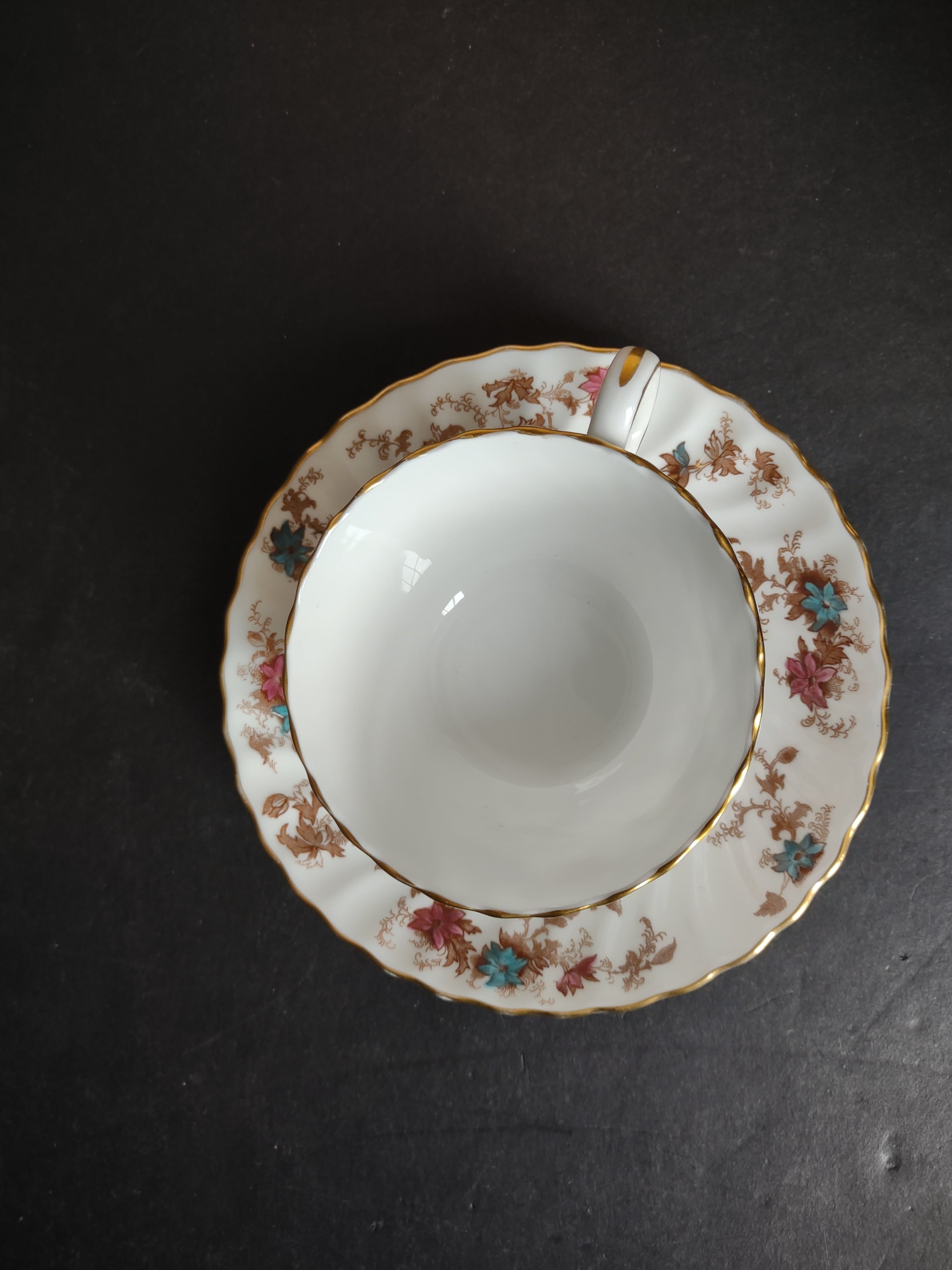 Vintage Minton England Bone China Ancestor Tea Cup and Saucer (lot 5452)