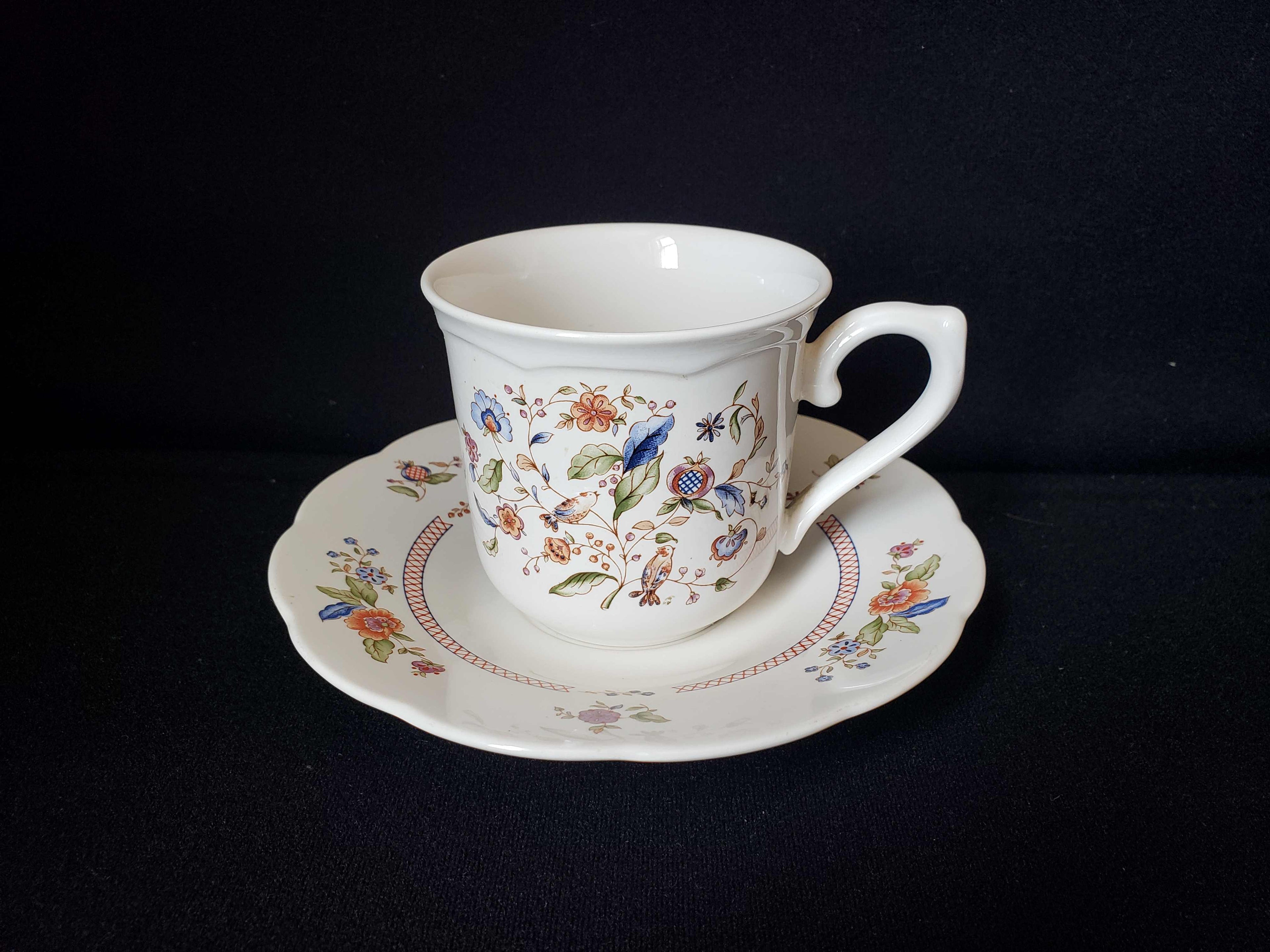 Vintage Lenox Wind Chimes Tea Cup with Saucer (lot 1941)