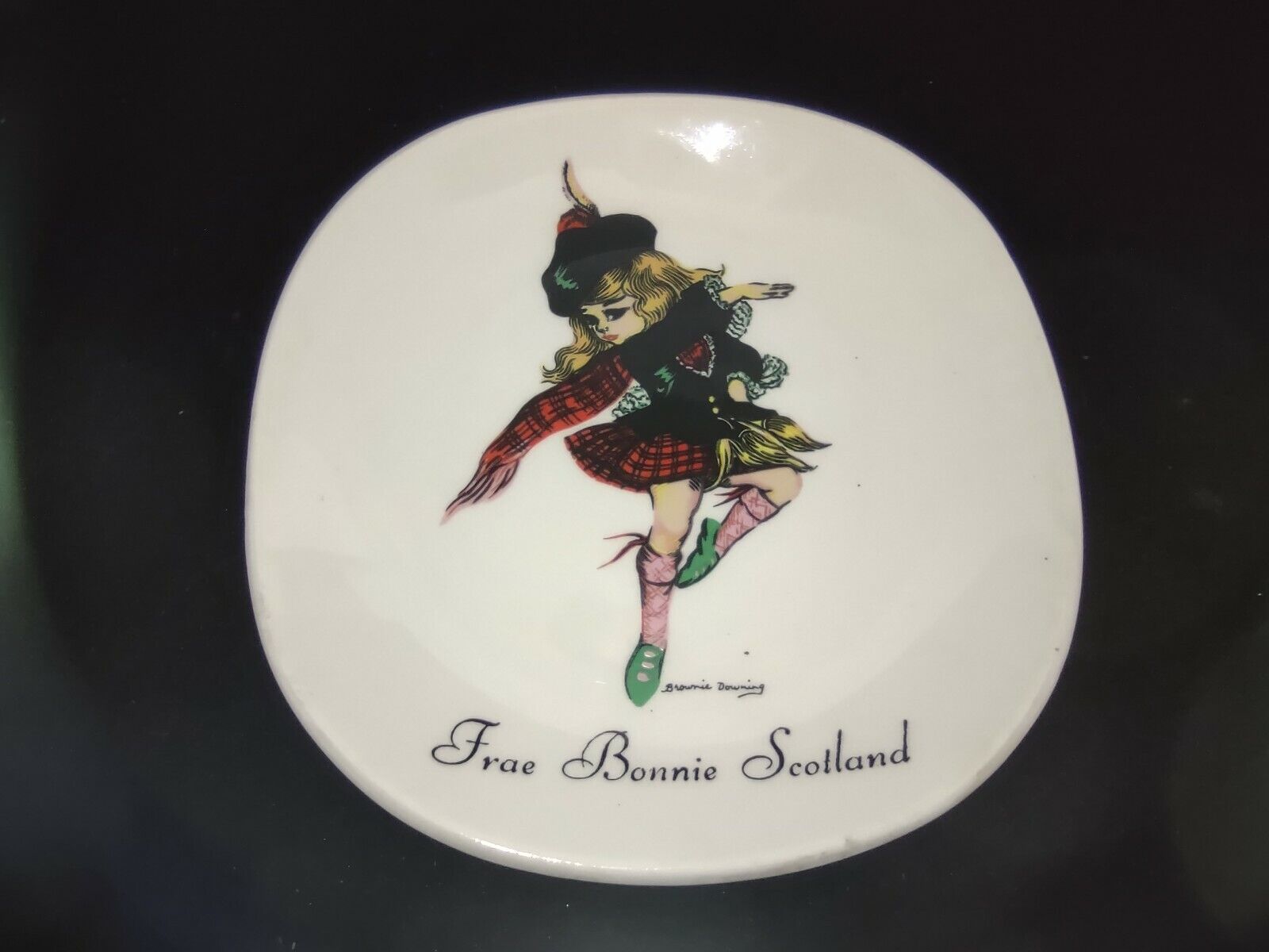 030 Collectible Brownie Downing J.H. Weatherby & Sons Frae Bonnie Scotland Plate