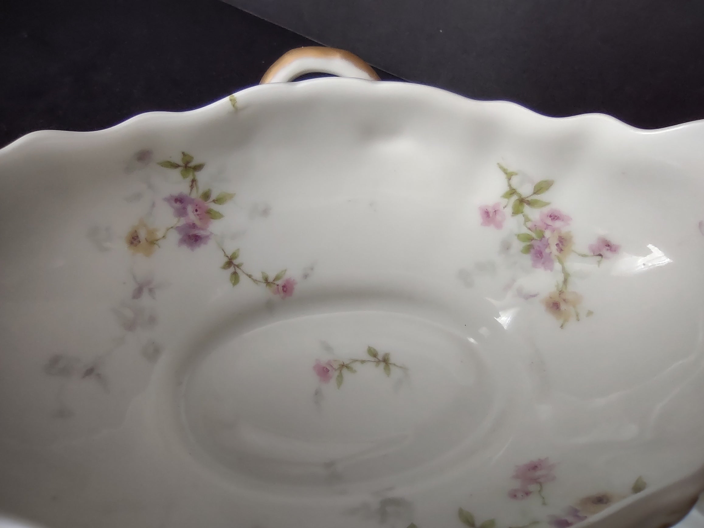 Haviland Limoges Gravy Boat Pink Purple Yellow Rose (lot 841)