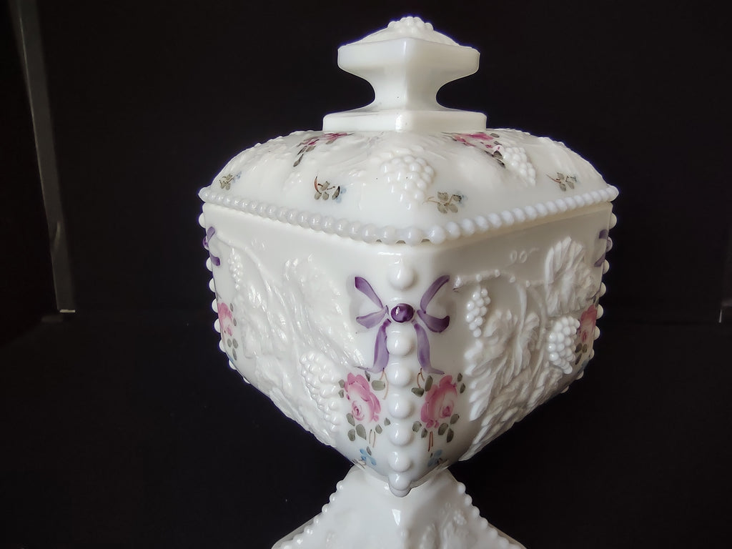Vintage Westmoreland Milk Glass Vase Grapes Roses Bows (lot 2669c)