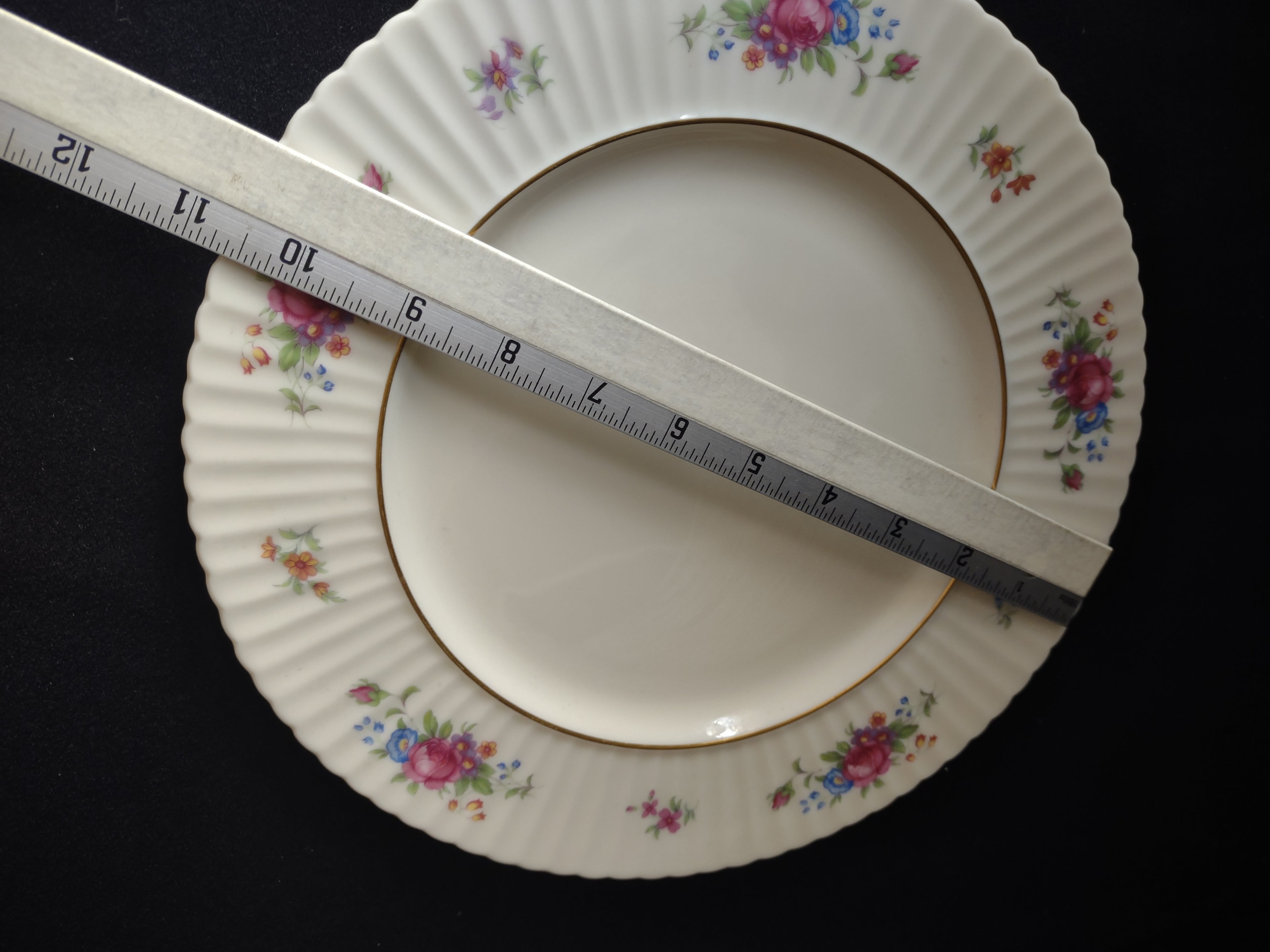 Vintage Lenox Pavlova Dinner Plate 10-3/4" (lot 1846)