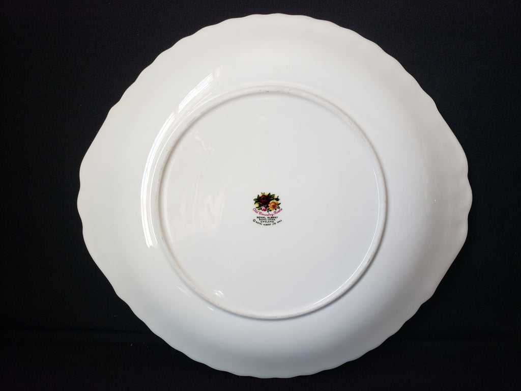 Vintage Royal Albert Cake Plate Old country Roses Gold Trim (lot 2043)
