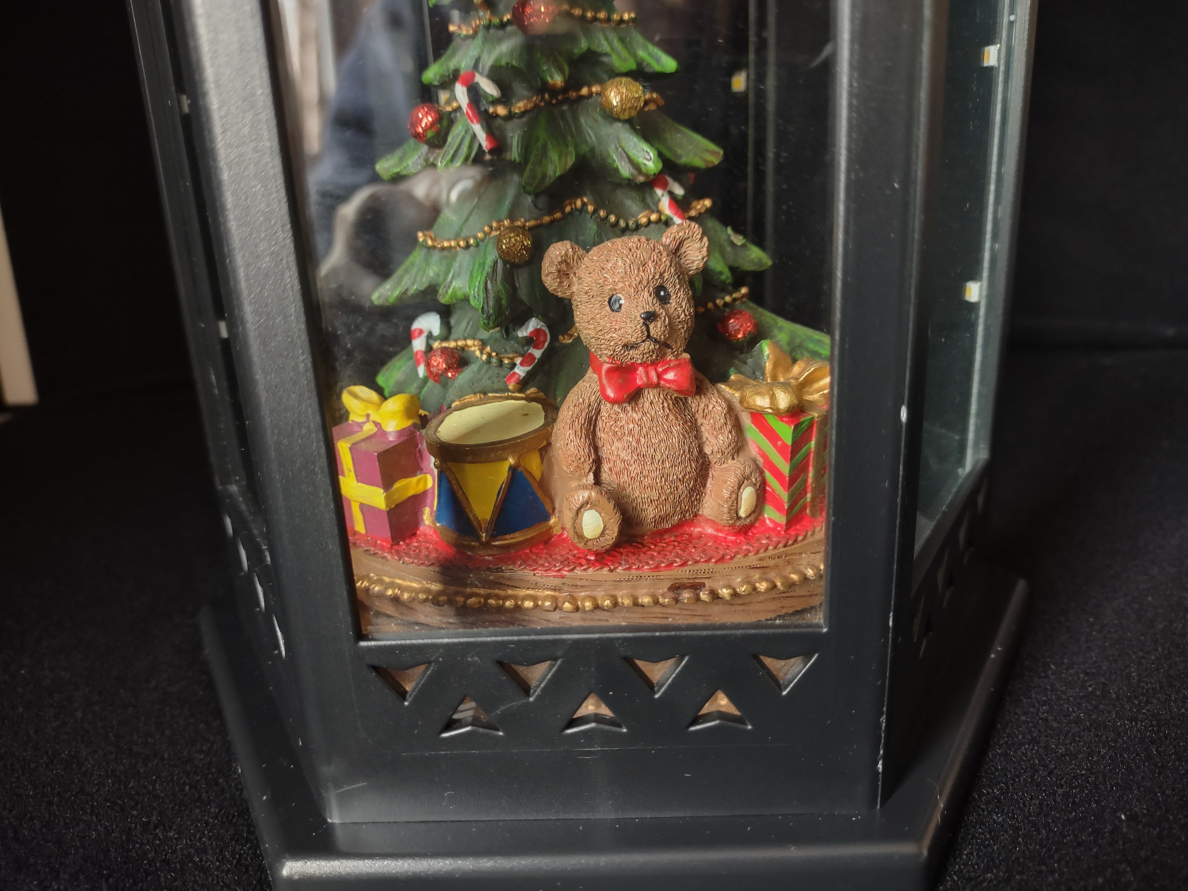 Vintage Christmas Light Up Lantern Tree Bear Battery Operated (lot 2414)
