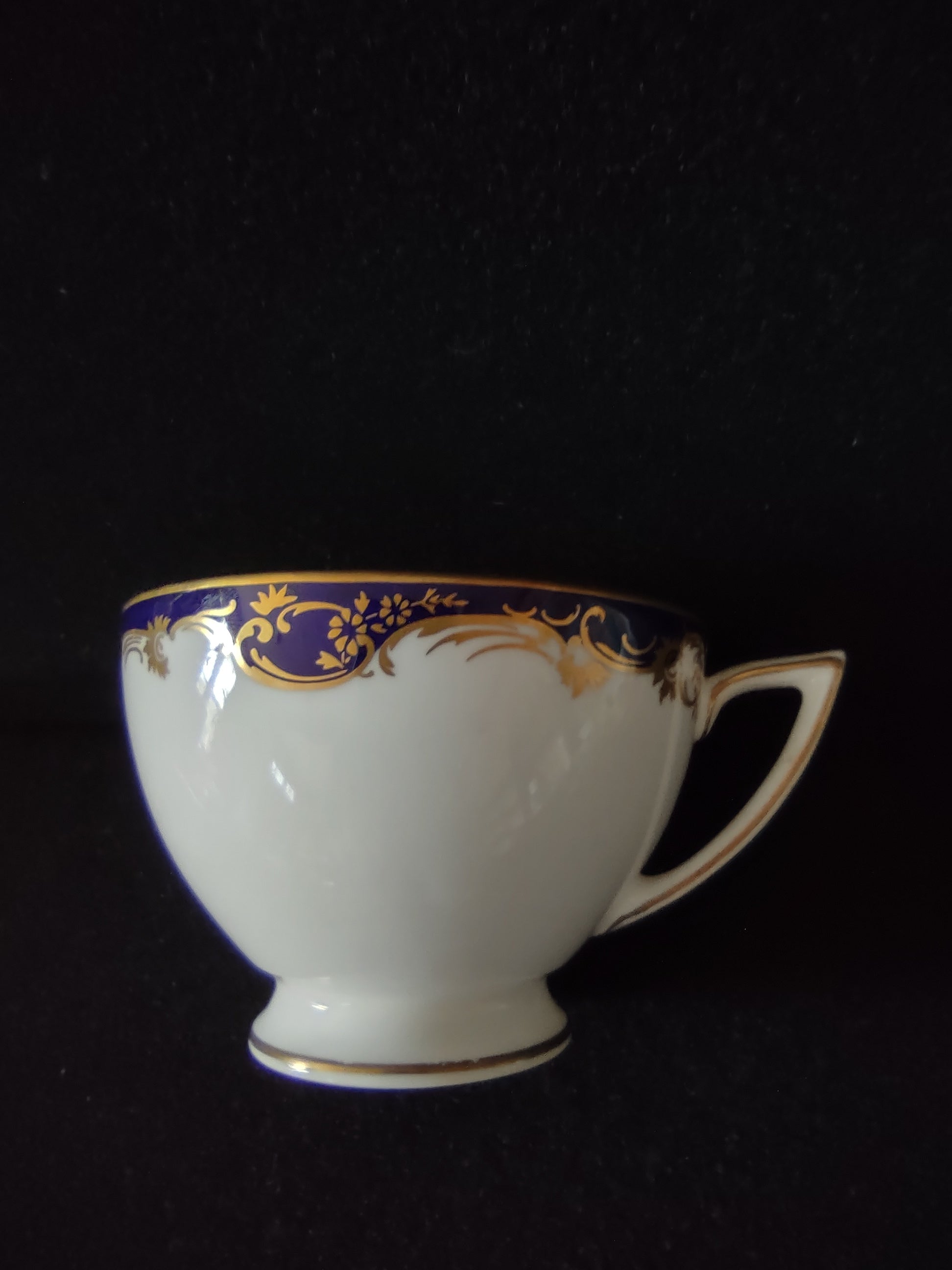 Vintage Minton Versailles Tea Cup Saucer Bone China Blue Gold (Lot 5468)