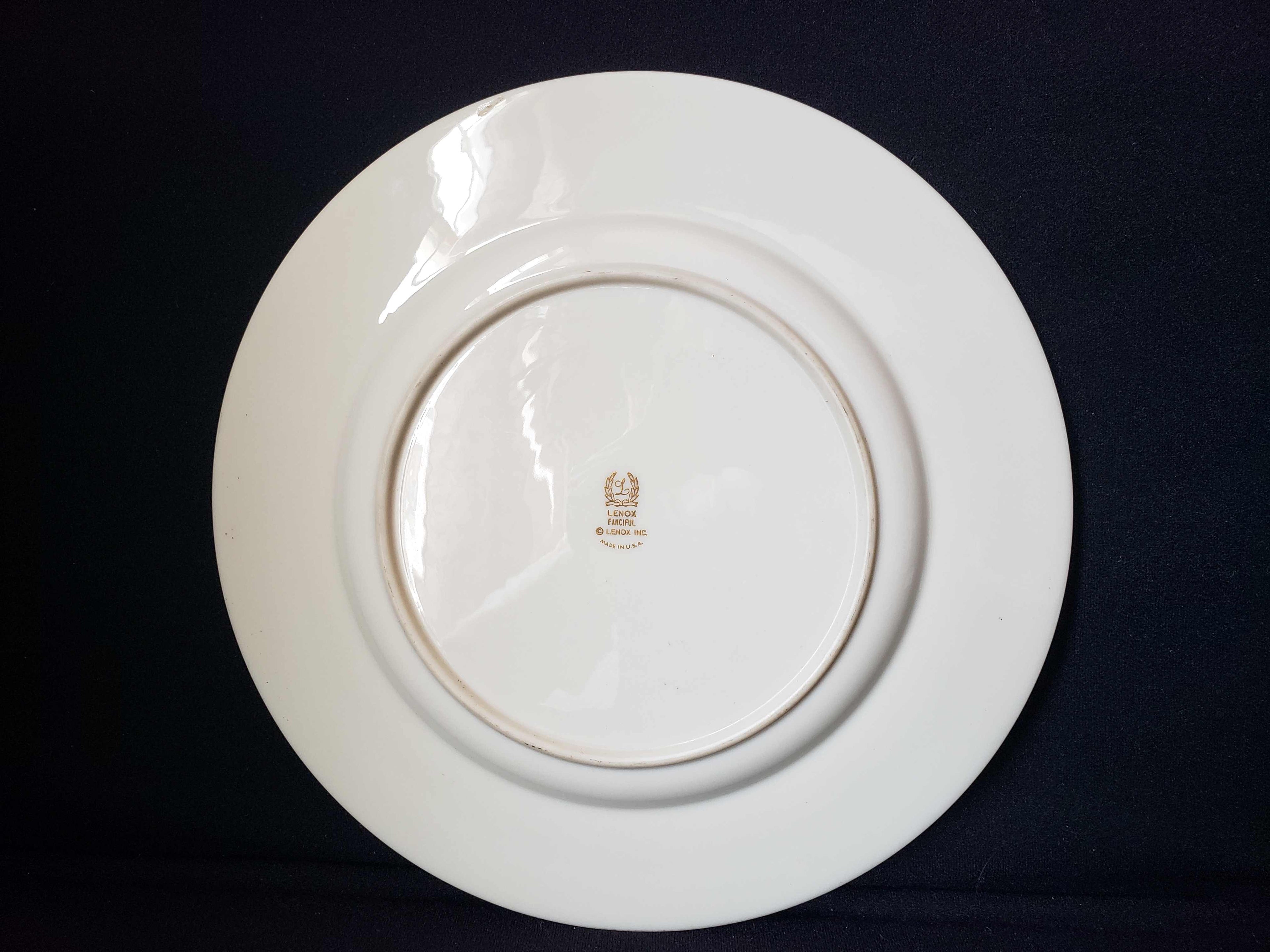 Vintage Lenox Flourish H-521 Gold Trim Dinner Plate 10-1/2" (lot 1910)