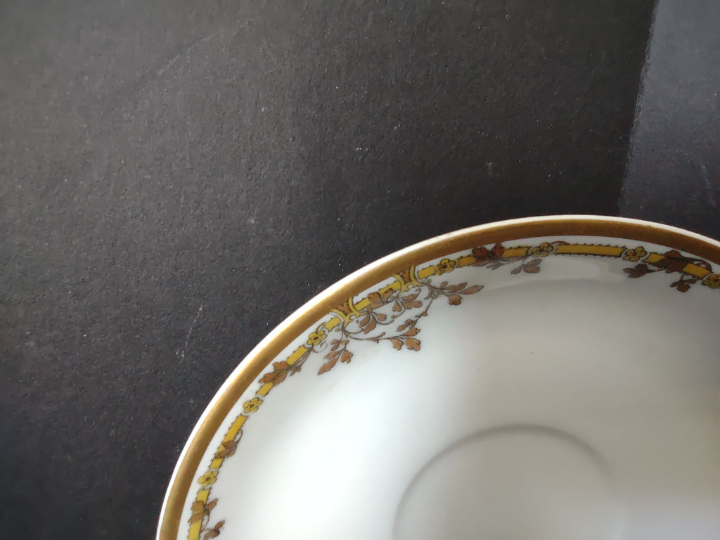 Haviland Limoges Saucer Brown Yellow Design (lot 1054)