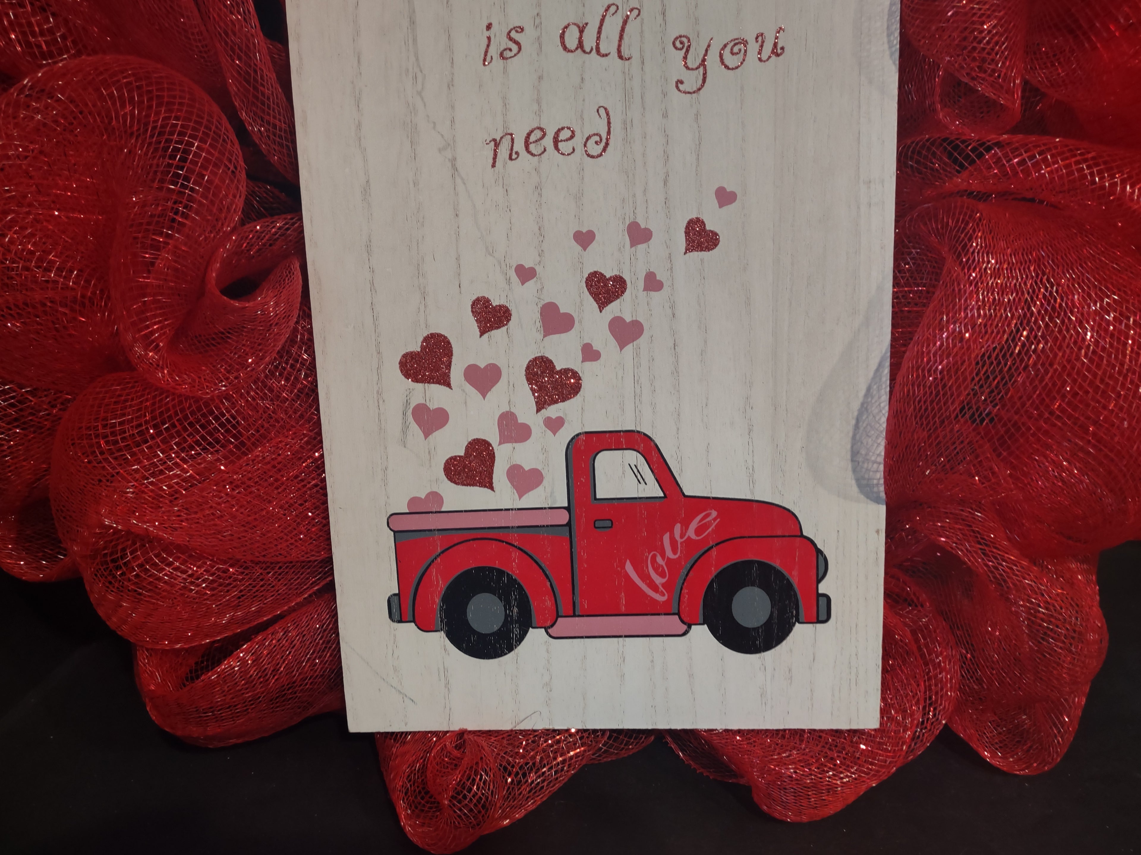 Valentines Day Red Truck Mesh Ribbon Wreath 22" (lot 1386)