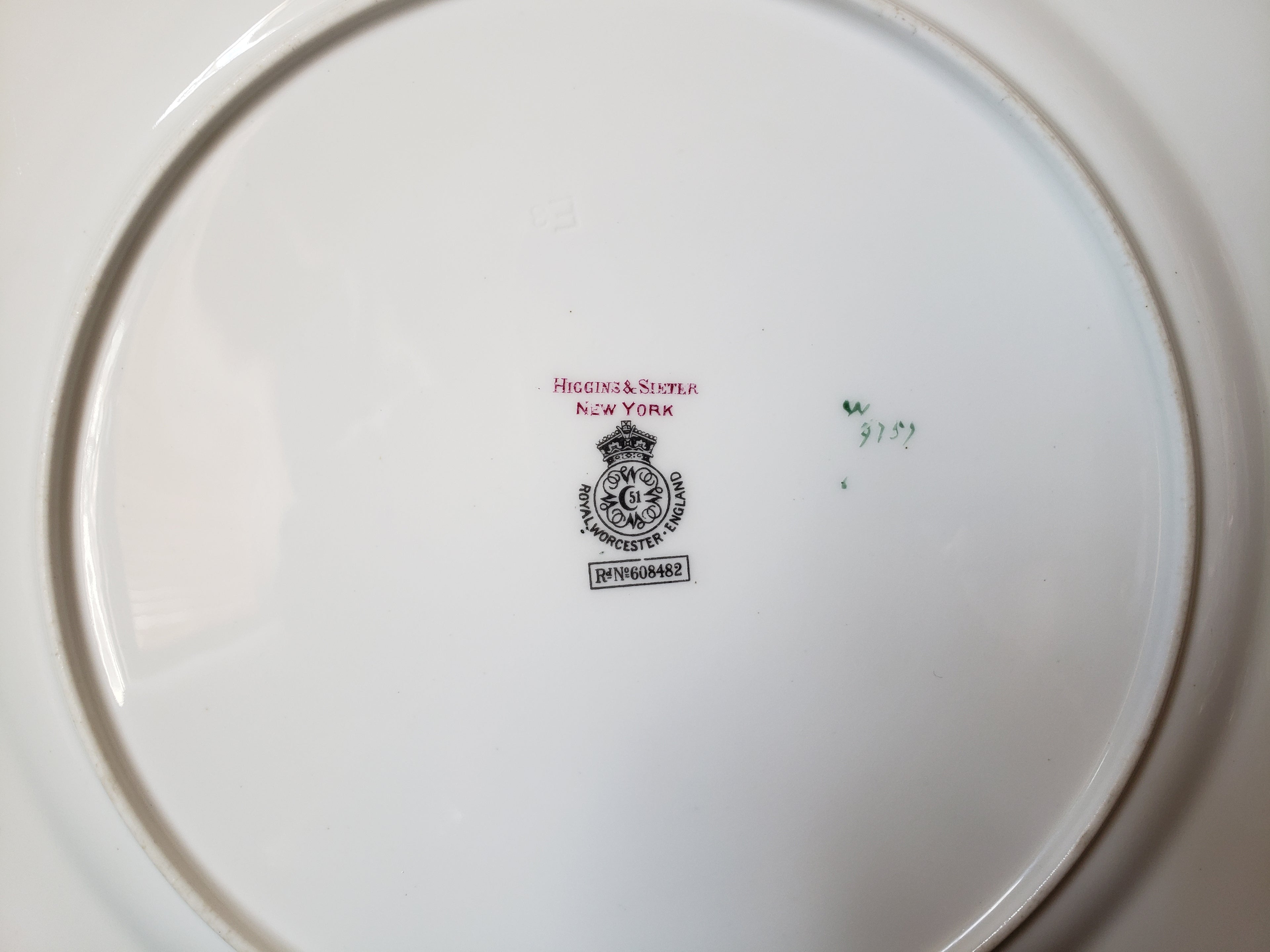 Vintage Royal Worcester Higgins Sieter Butterfly Dinner Plate 10" (lot 2126)