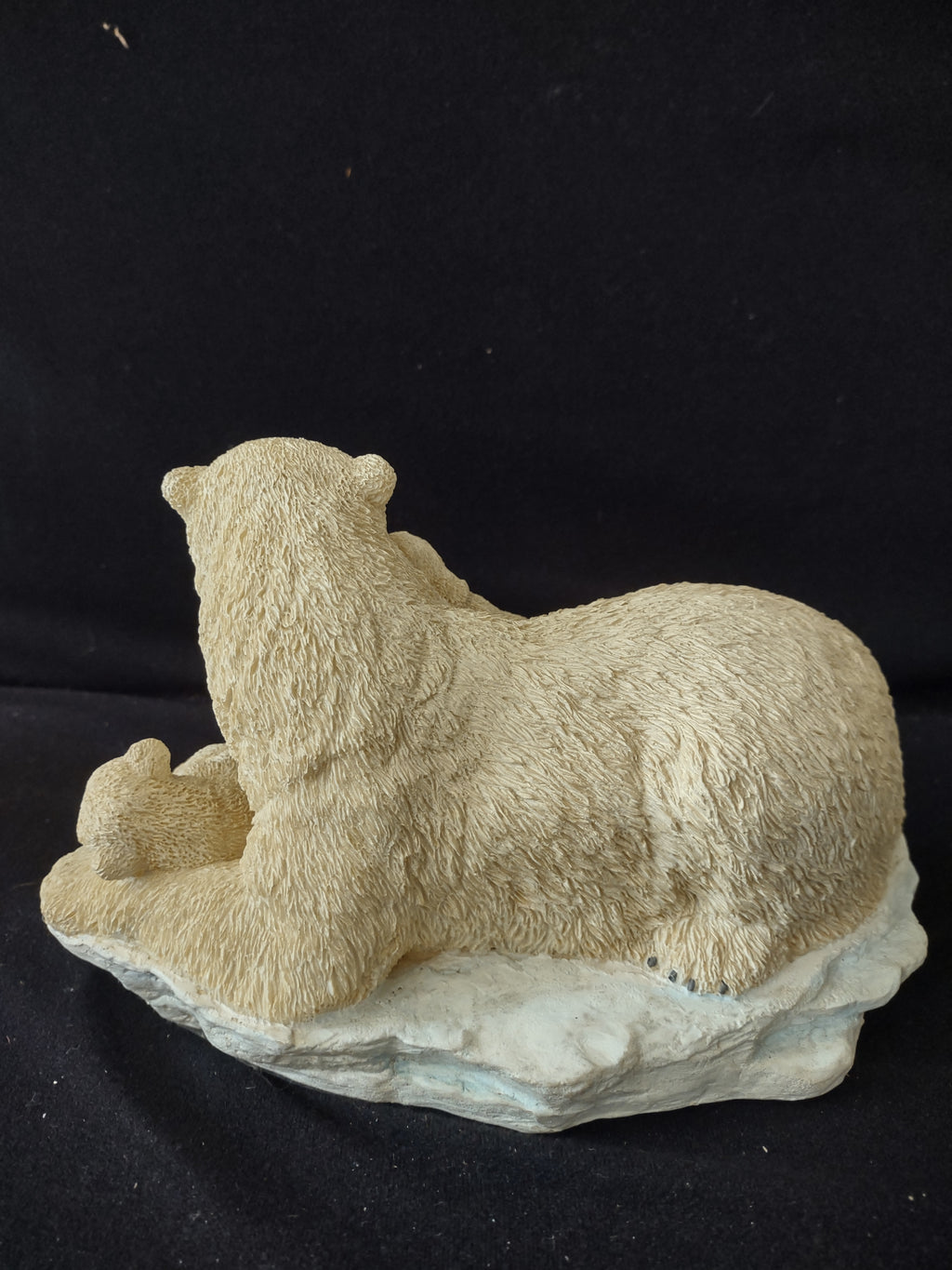 Winter Lenox Watchful Guardian Polar Bear Mother Babies (Lot 3909)