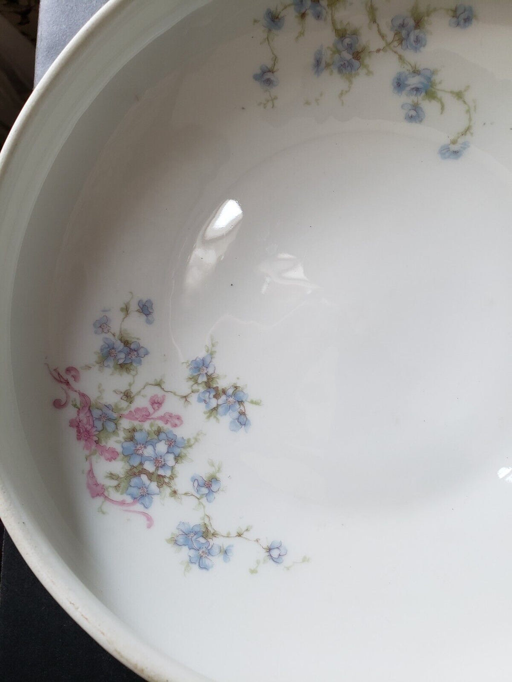 Haviland Limoges France Round Tureen Gold Trim Pink Blue Forget Me Not (lot 572)