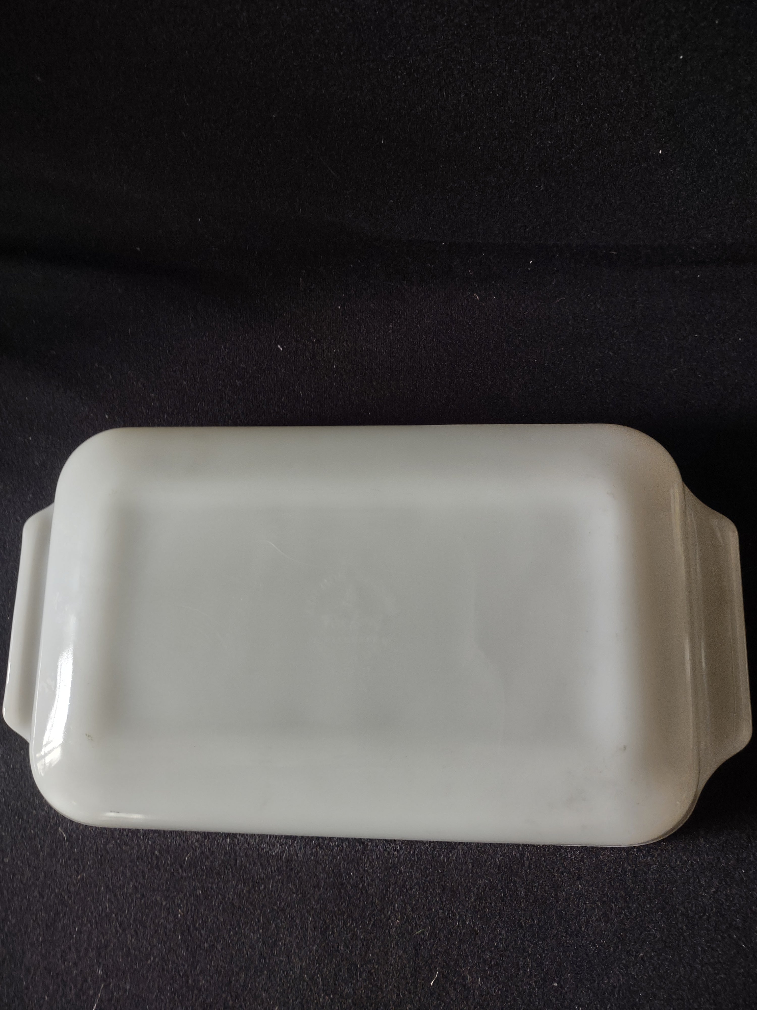Vintage Milk Glass Fire King Meadow Green 1.5 Qt Casserole (Lot 5239)