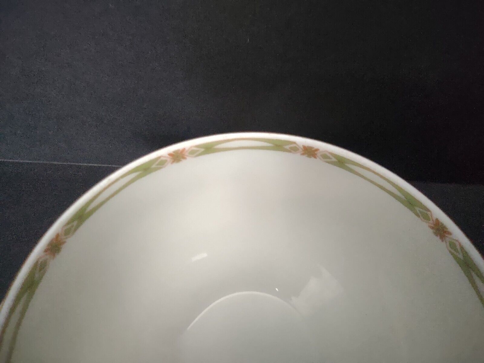 Haviland Limoges Schleiger 346 Red Rose 3 x Tea Cup (lot 542)