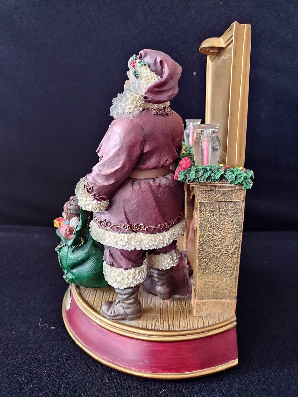 Vintage 2003 Thomas Kinkade Light Up The Holidays Flickering Fireplace (Lot 4077