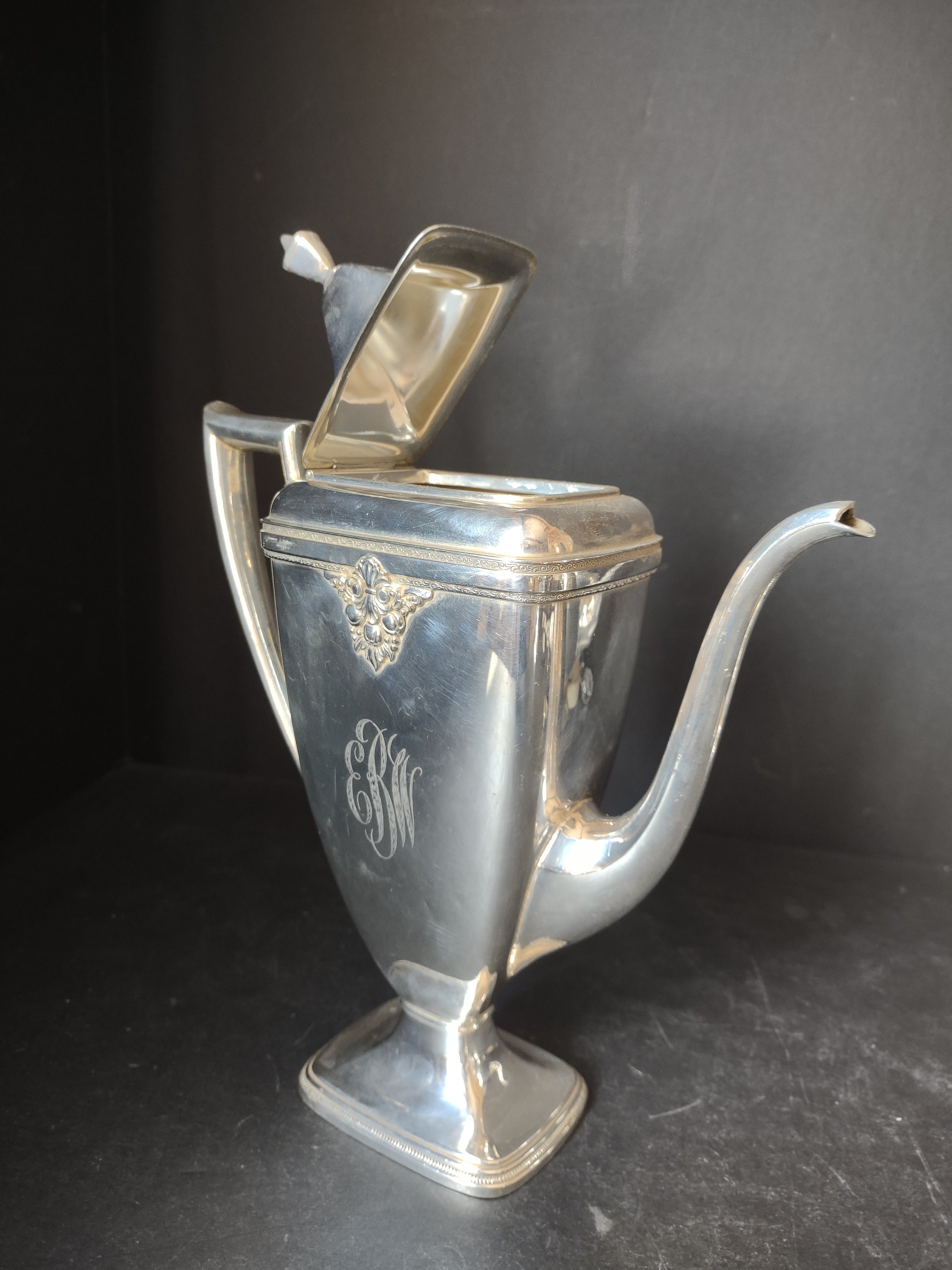 Vintage Silver Plated Adoration Rogers Bros Coffee Pot Monogrammed (lot 3058c)